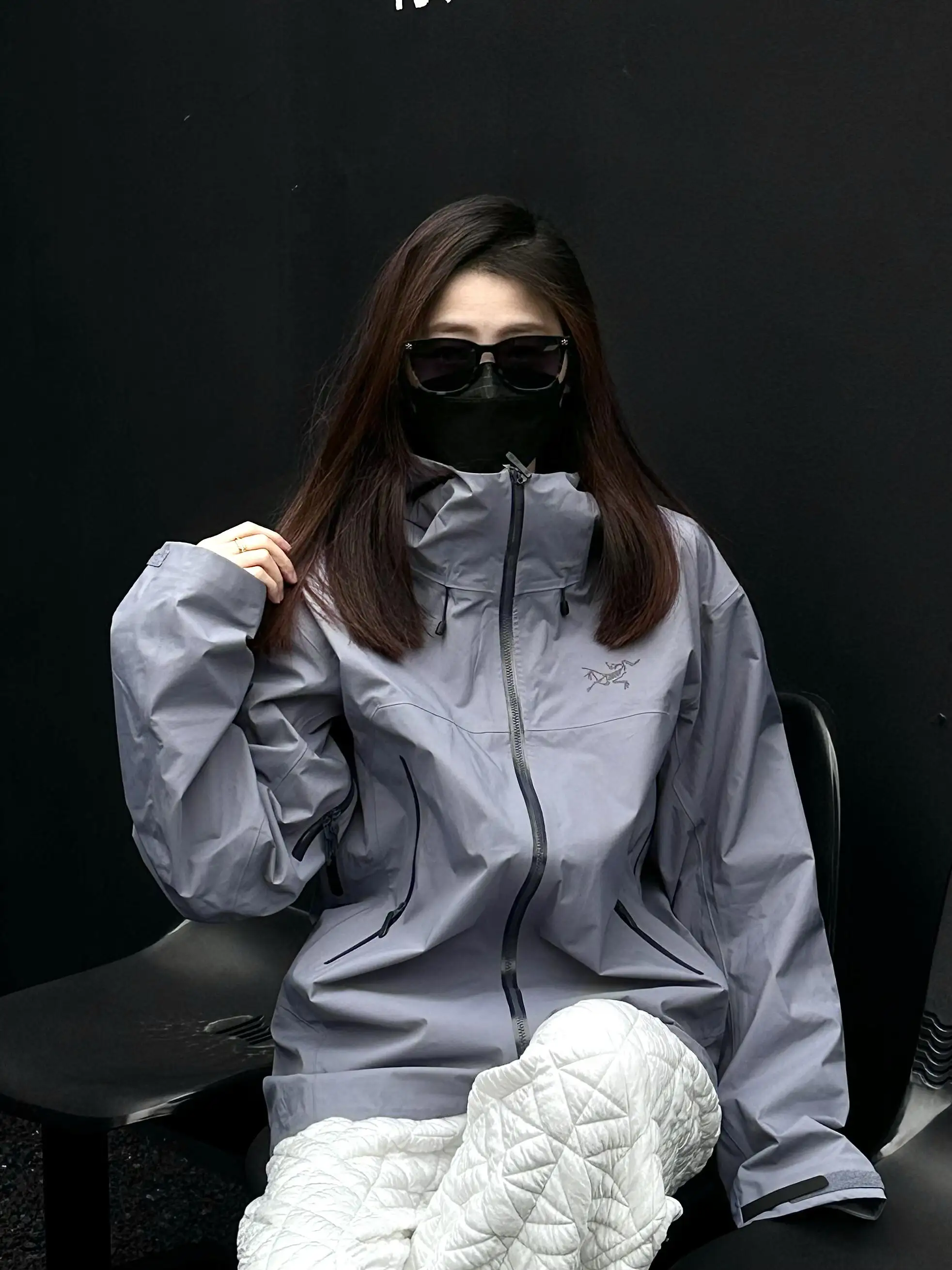 Beta SL GORE-TEX Hooded Shell Jacket D38022813 — view 3