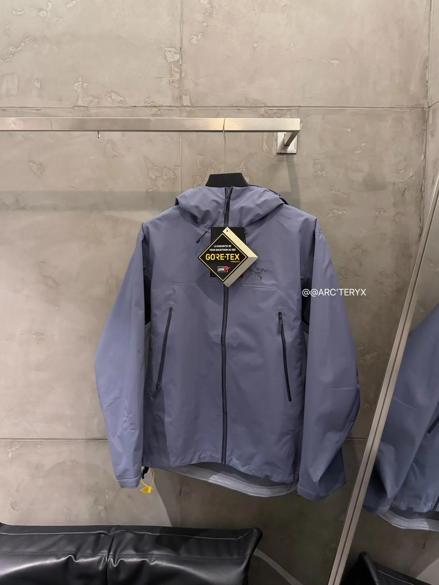 Beta SL GORE-TEX Hooded Shell Jacket D38022814