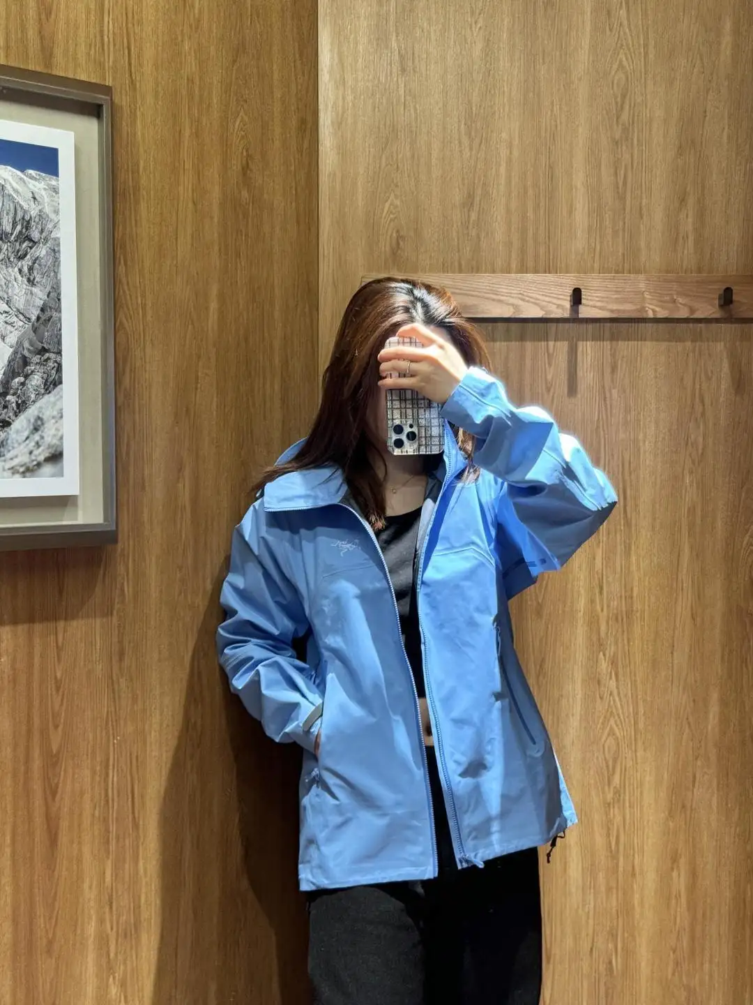 Beta SL GORE-TEX Hooded Shell Jacket D38022799 — view 3