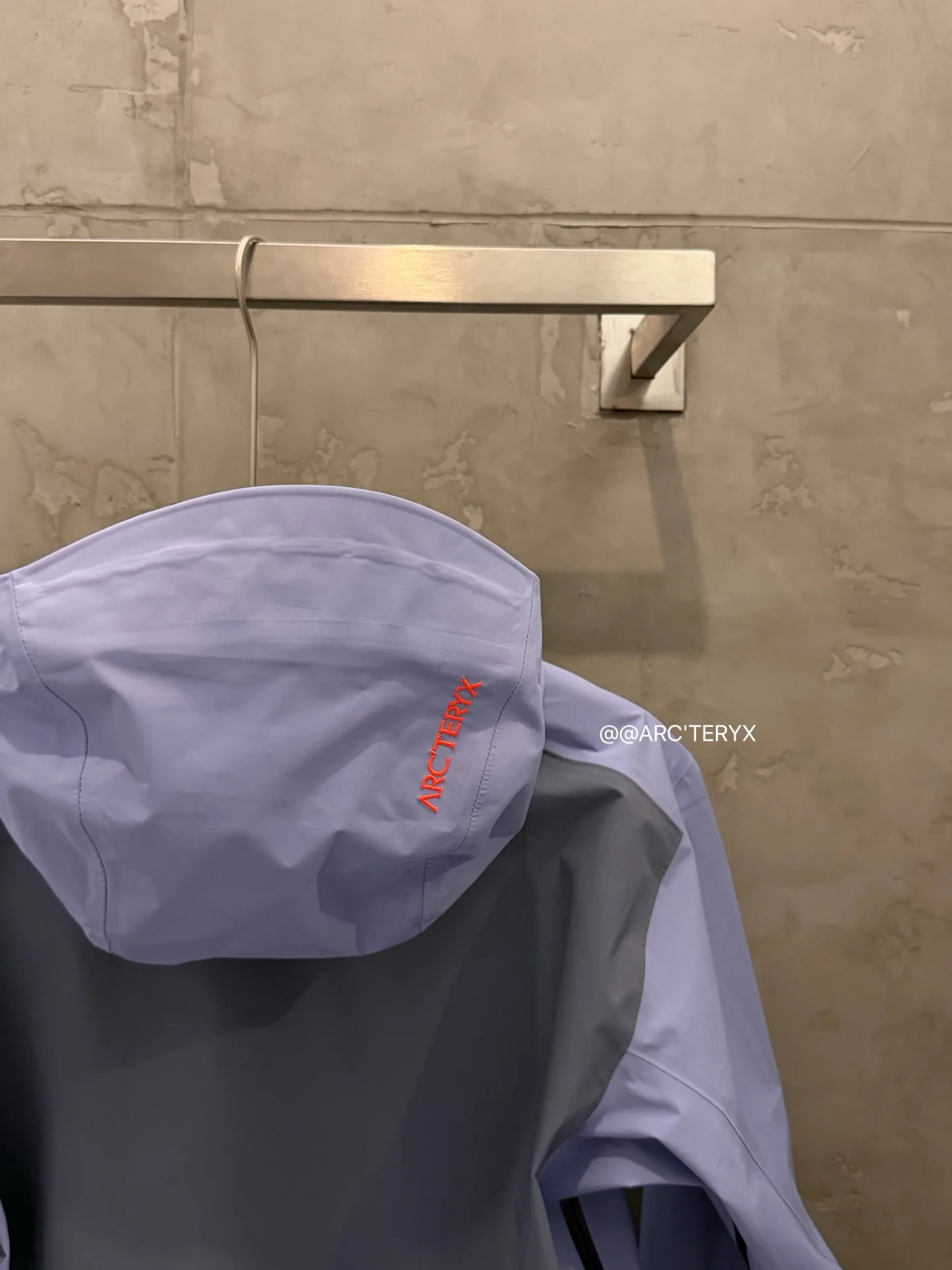 Beta SL GORE-TEX Hooded Shell Jacket D38022804 — view 7