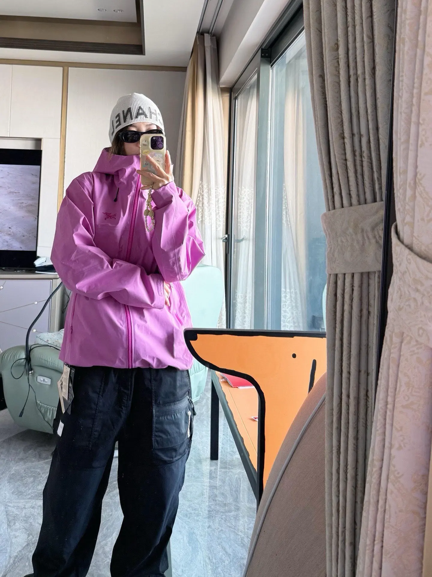 Beta SL GORE-TEX Hooded Shell Jacket D38022805 — view 3