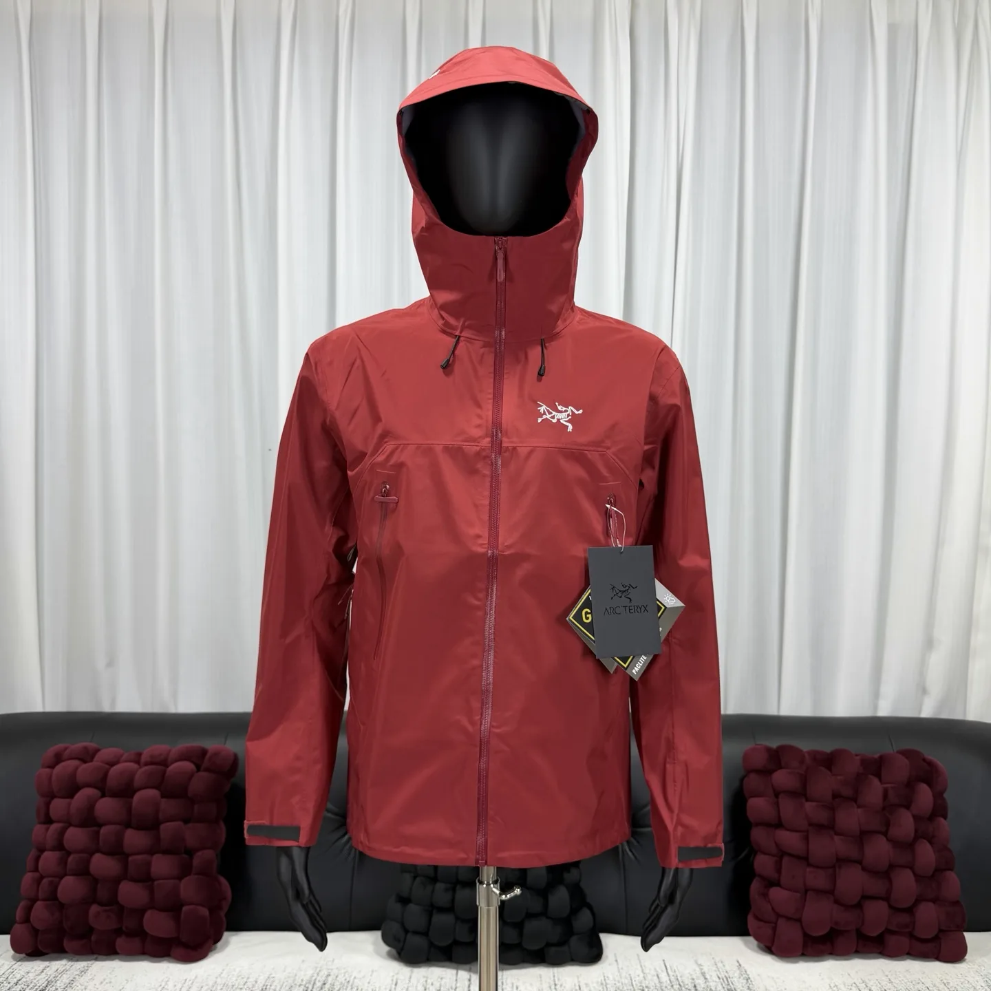 Beta SL GORE-TEX Hooded Shell Jacket D38022796