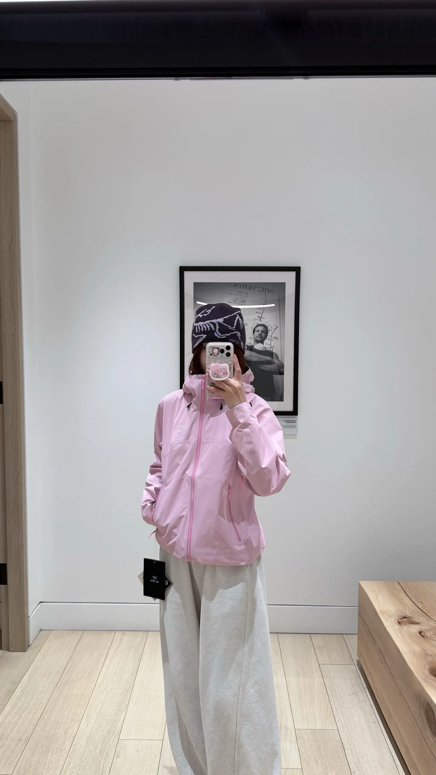 Beta SL GORE-TEX Hooded Shell Jacket D38022797 — view 2