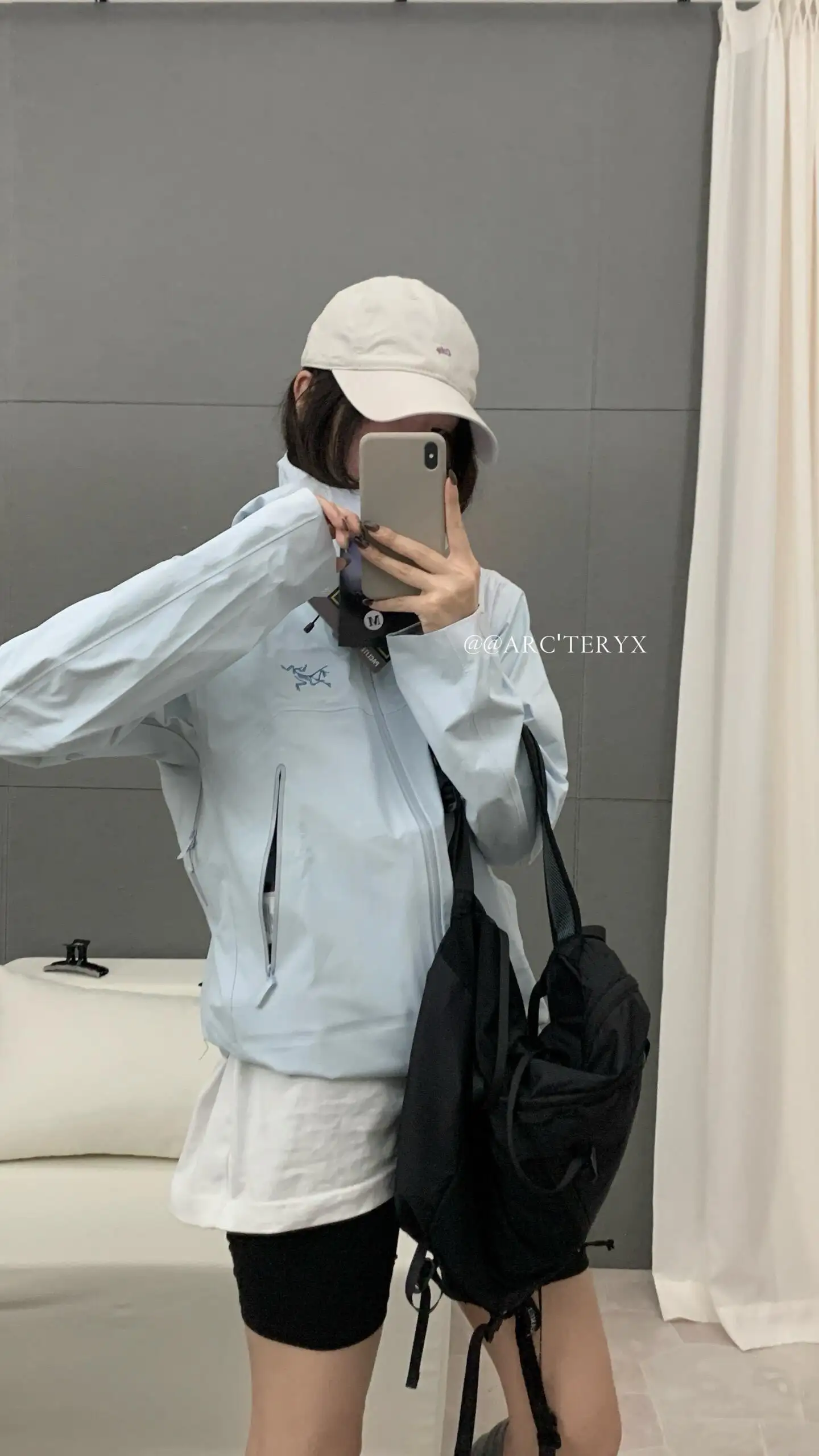 Beta SL GORE-TEX Hooded Shell Jacket D38022791 — view 2