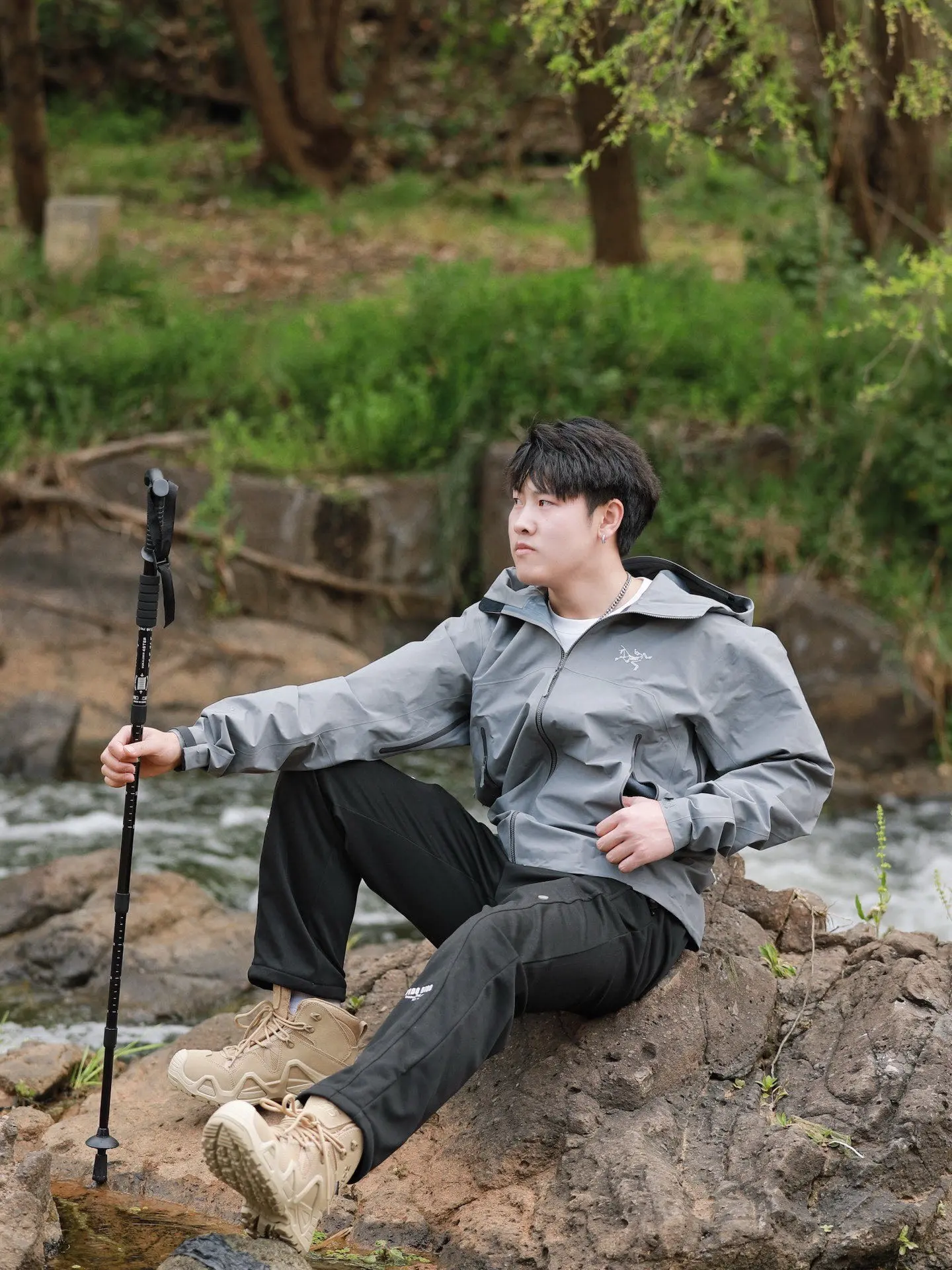 Beta SL GORE-TEX Hooded Shell Jacket D38022809 — view 6