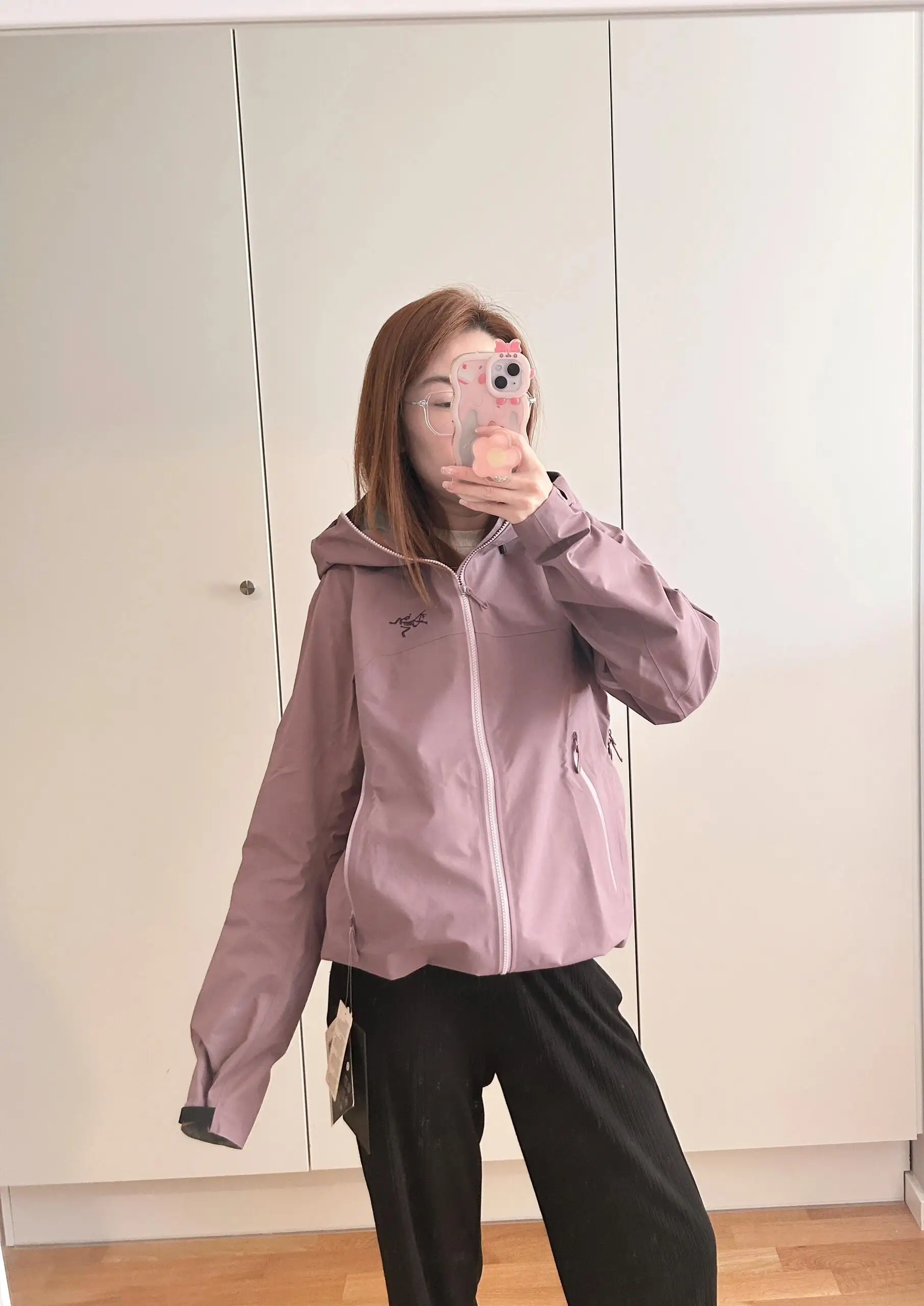 Beta SL GORE-TEX Hooded Shell Jacket D38022815 — view 3