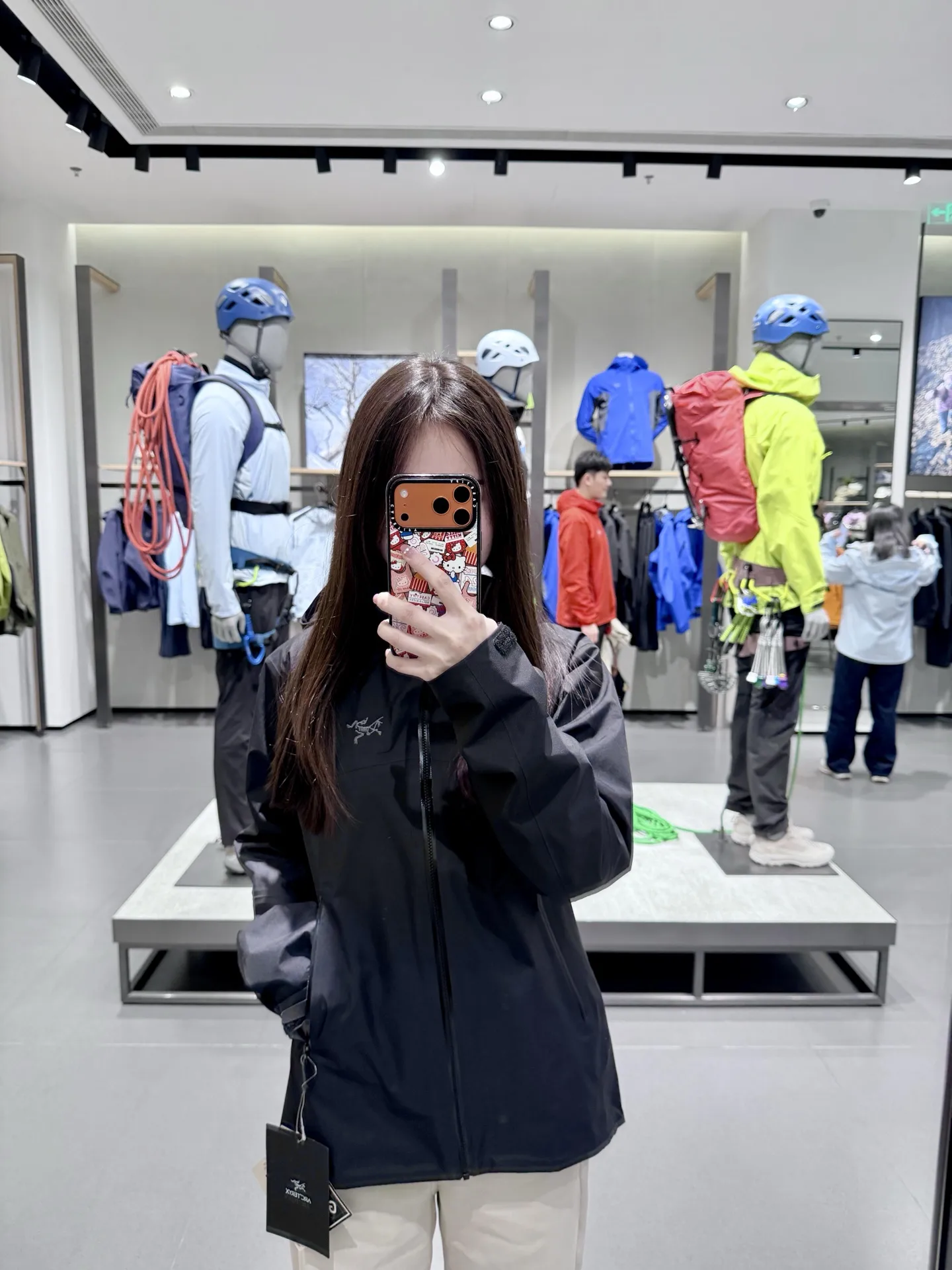 Beta SL GORE-TEX Hooded Shell Jacket D38022787 — view 5