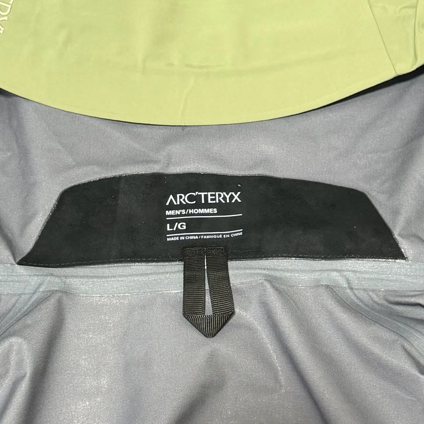 Beta SL GORE-TEX Hooded Shell Jacket D38022794 — view 6