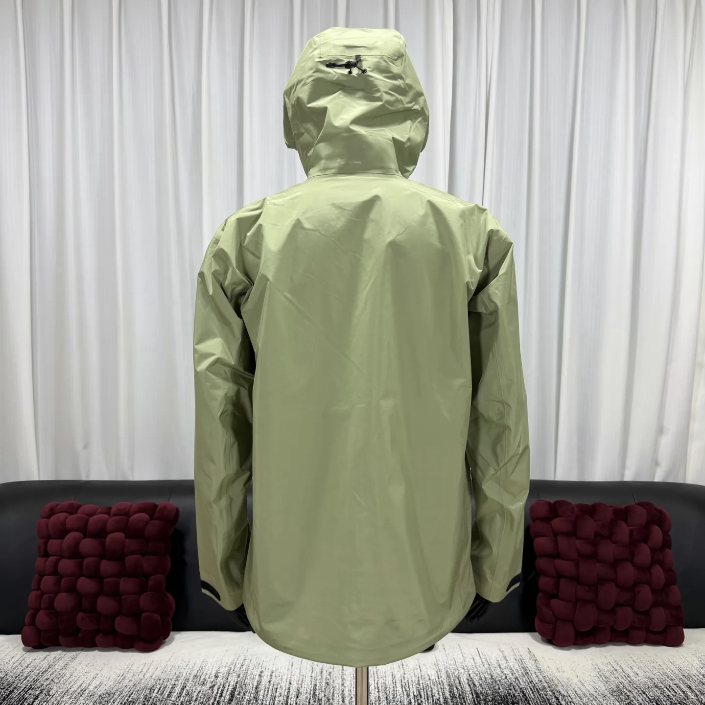 Beta SL GORE-TEX Hooded Shell Jacket D38022794 — view 8
