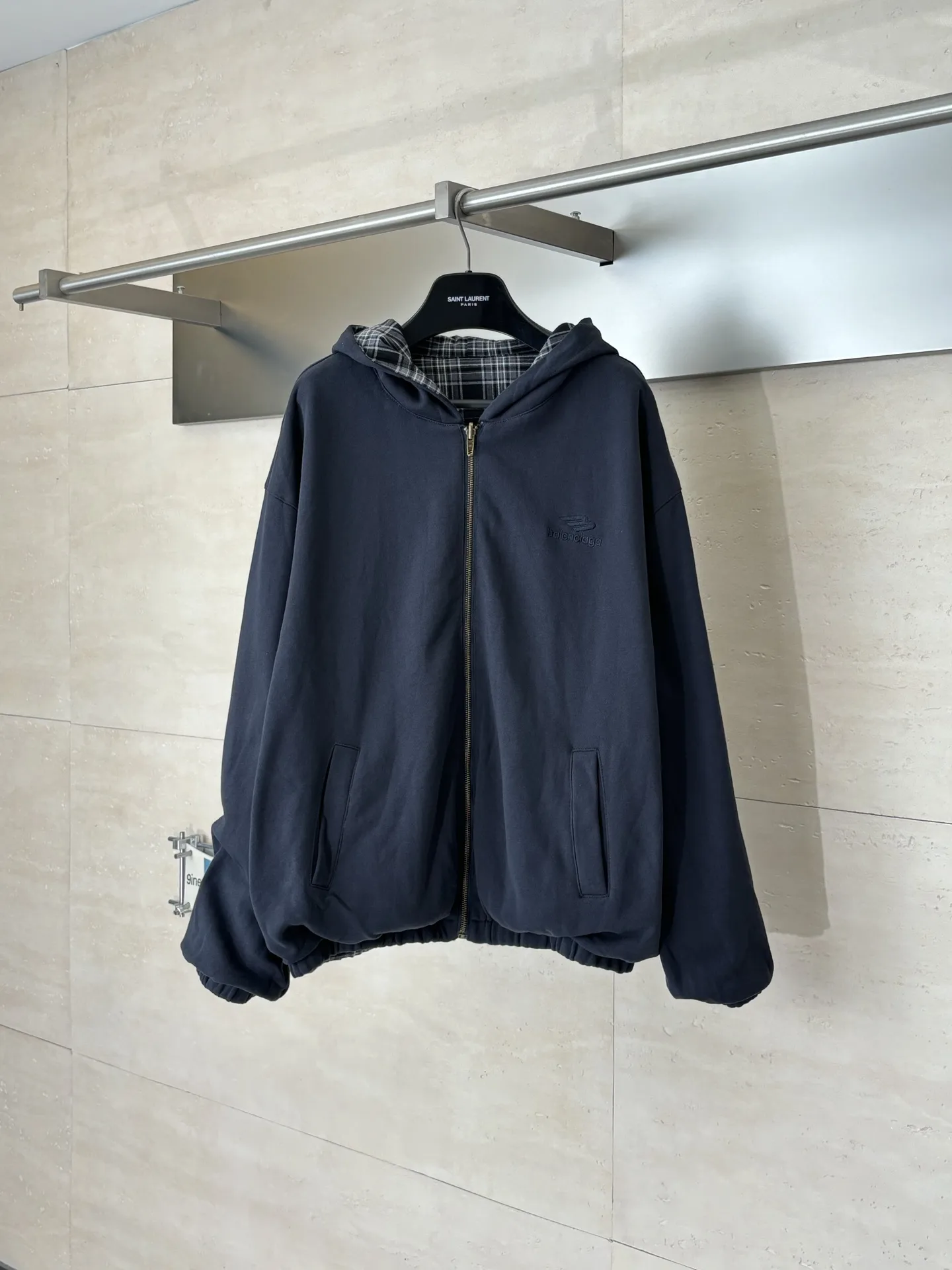 Reversible Deconstructed Plaid Hooded Jacket D38022609 — view 3