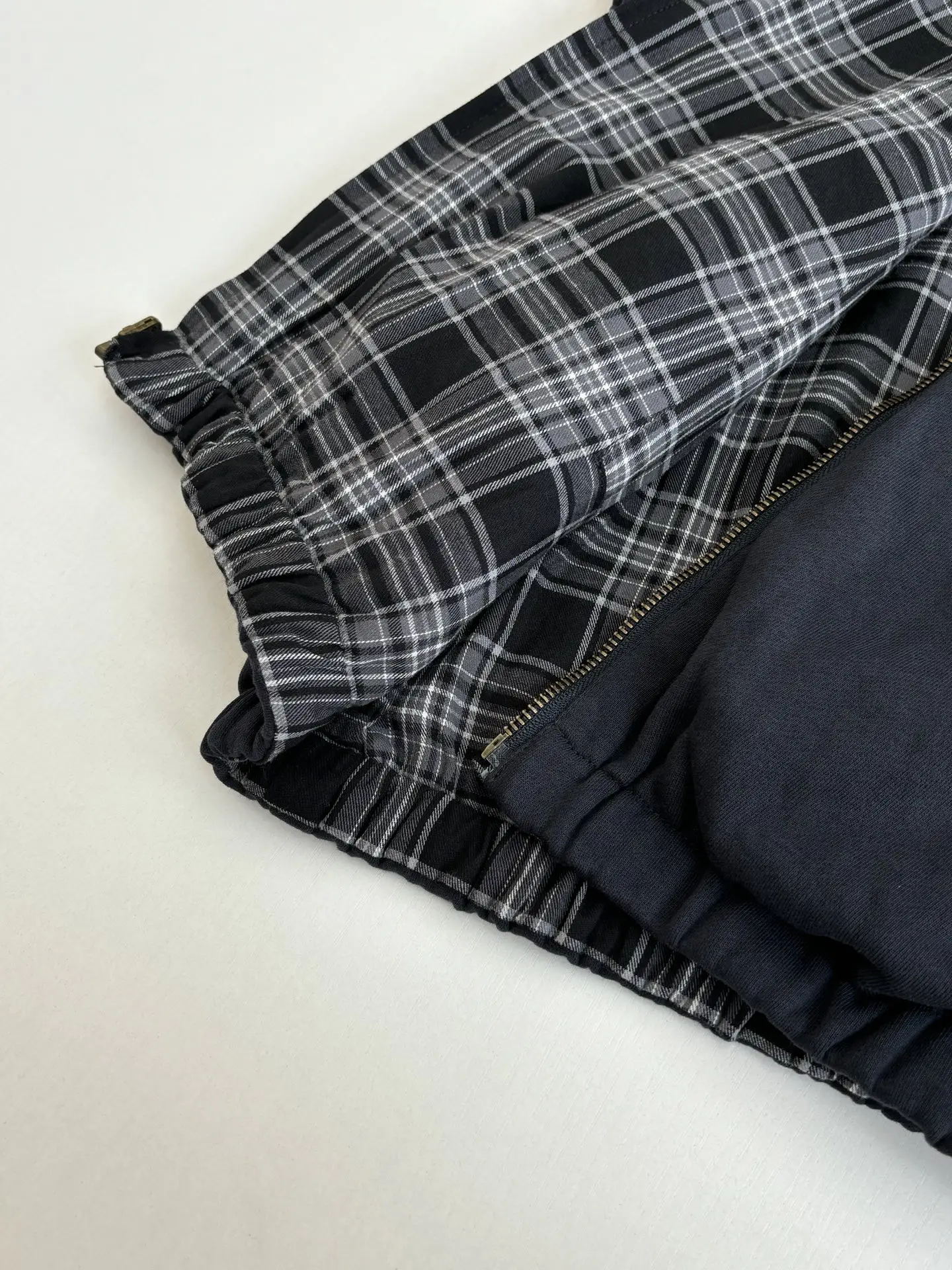 Reversible Deconstructed Plaid Hooded Jacket D38022609 — view 13