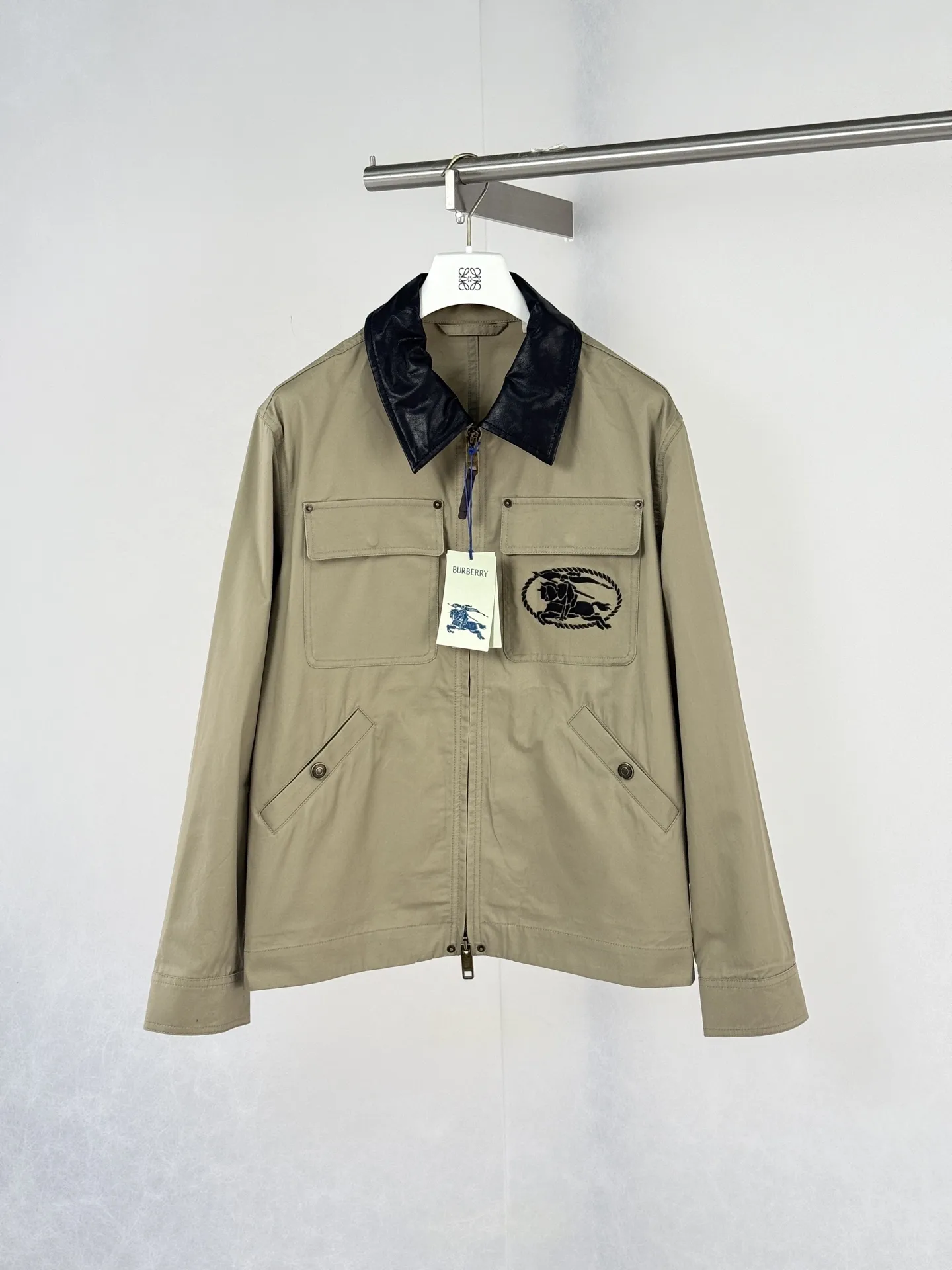 Leather-Collar Embroidered Knight Work Jacket D38019952