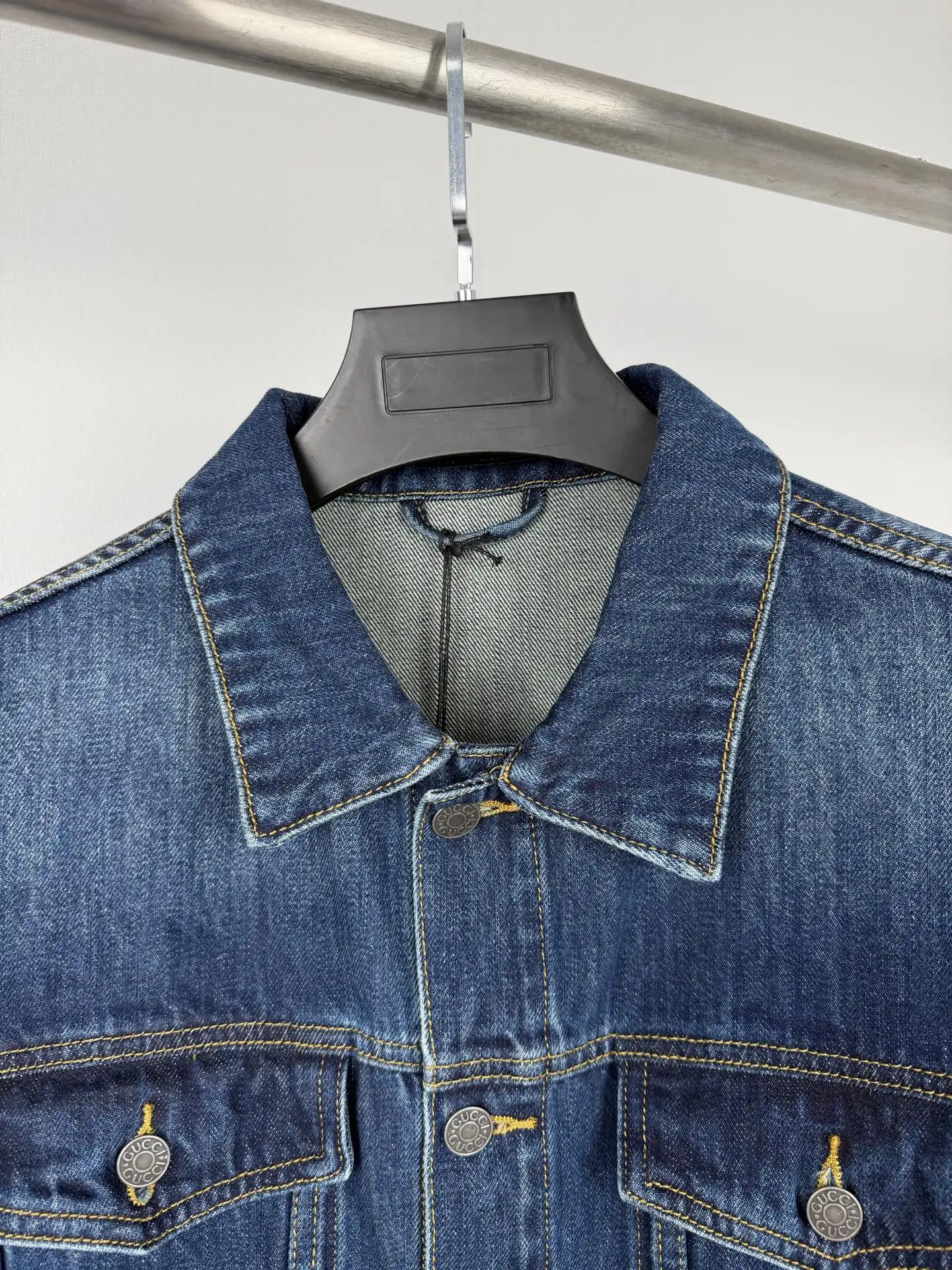 Horsebit Detail Denim Trucker Jacket D38020092 — view 5