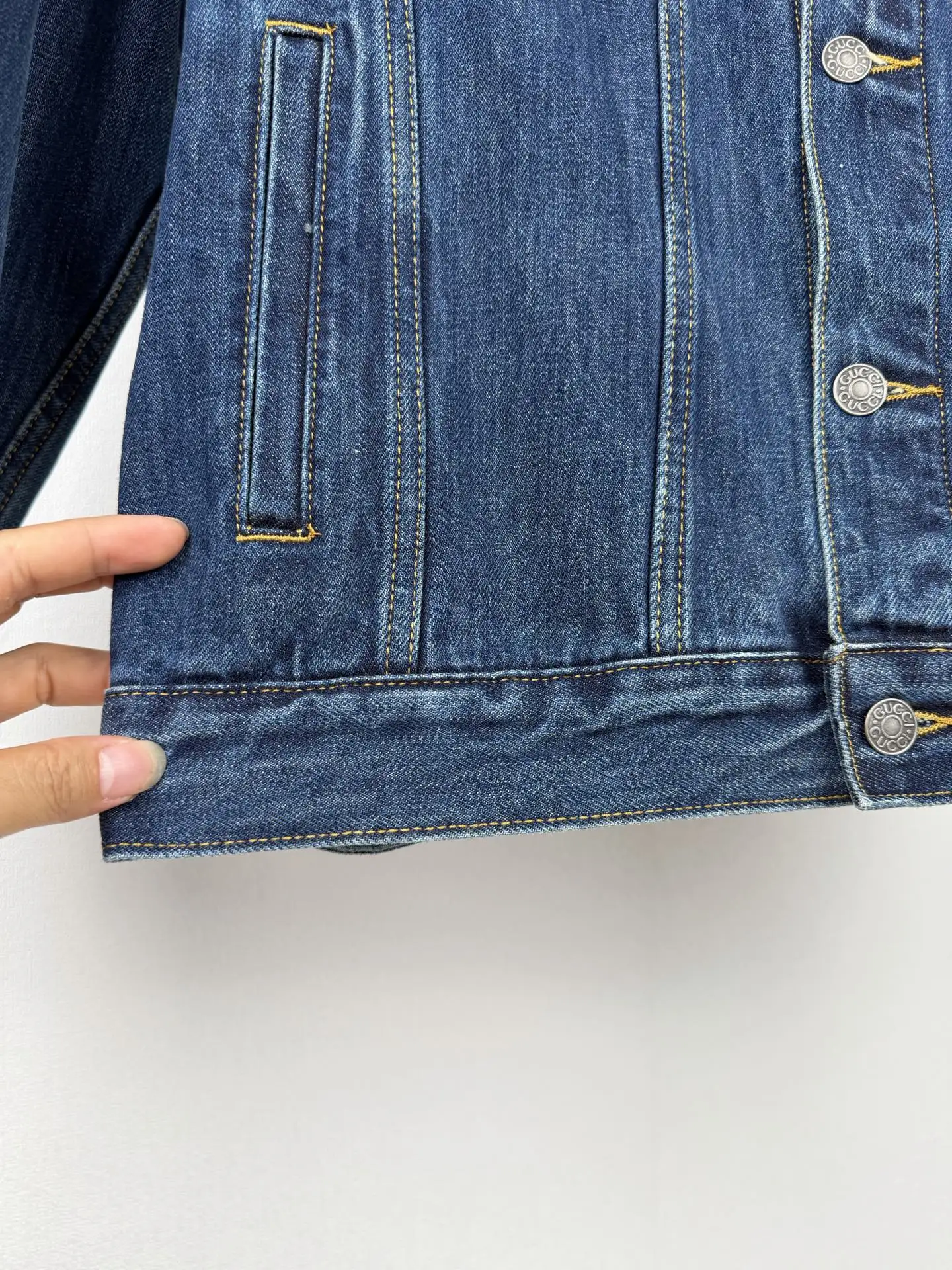 Horsebit Detail Denim Trucker Jacket D38020092 — view 8