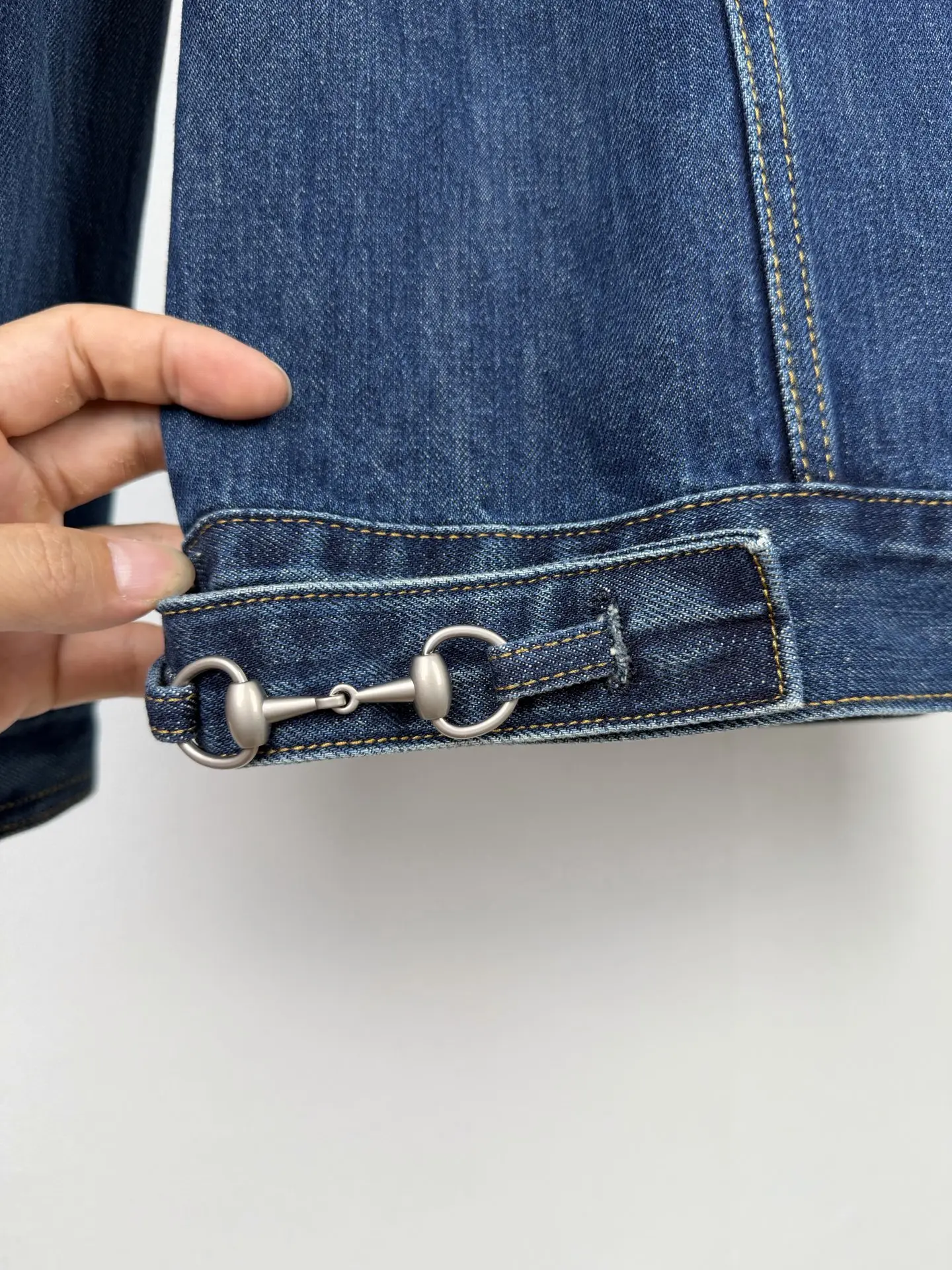 Horsebit Detail Denim Trucker Jacket D38020092 — view 11