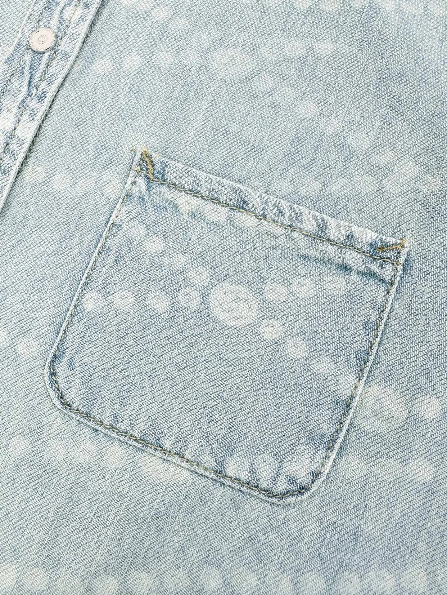 Laser-Etched Pearl Motif Denim Shirt D38523478 — view 4