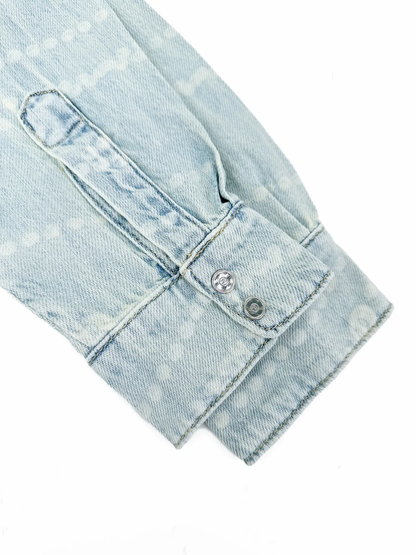 Laser-Etched Pearl Motif Denim Shirt D38523478 — view 6