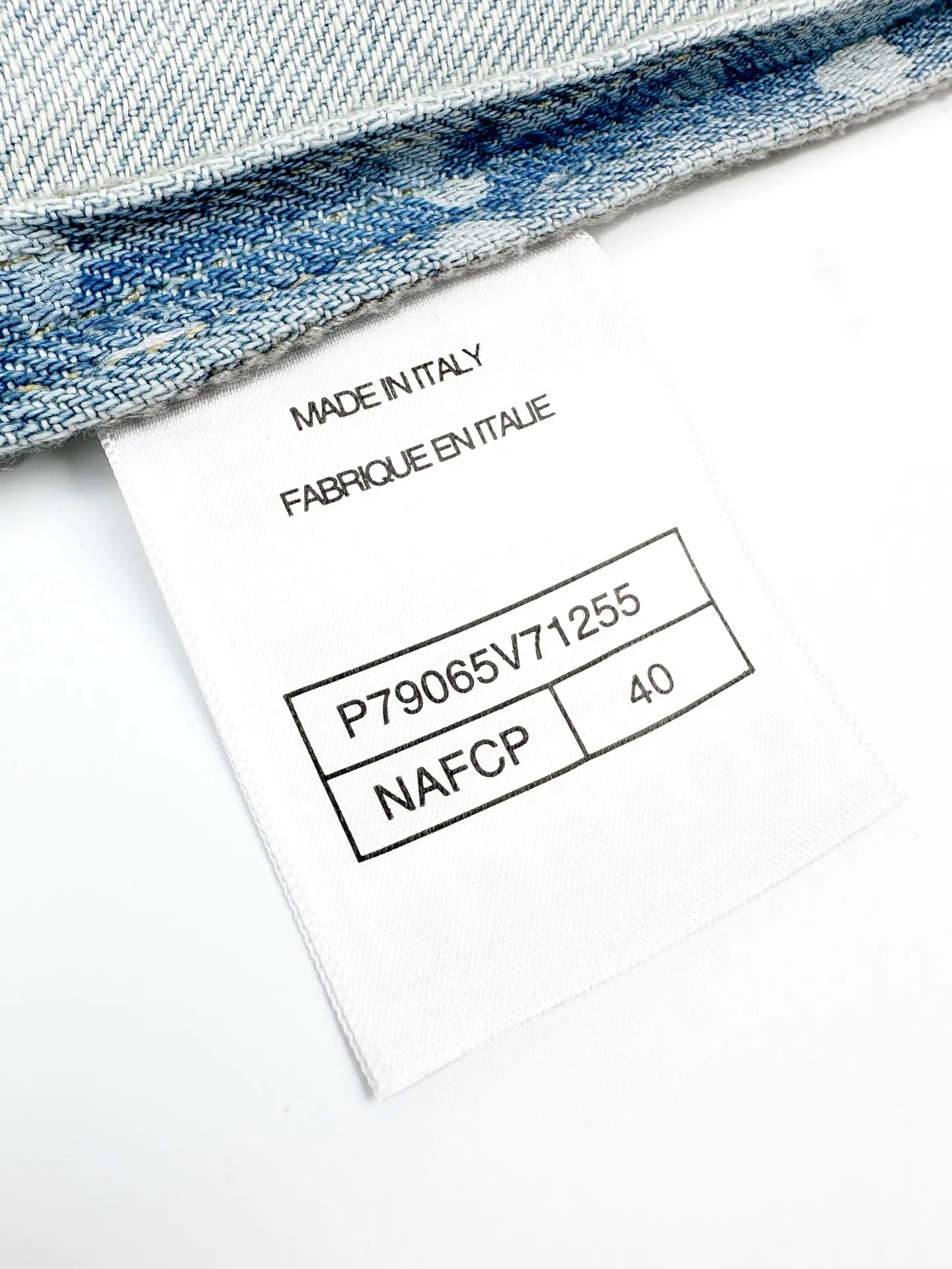 Laser-Etched Pearl Motif Denim Shirt D38523478 — view 9