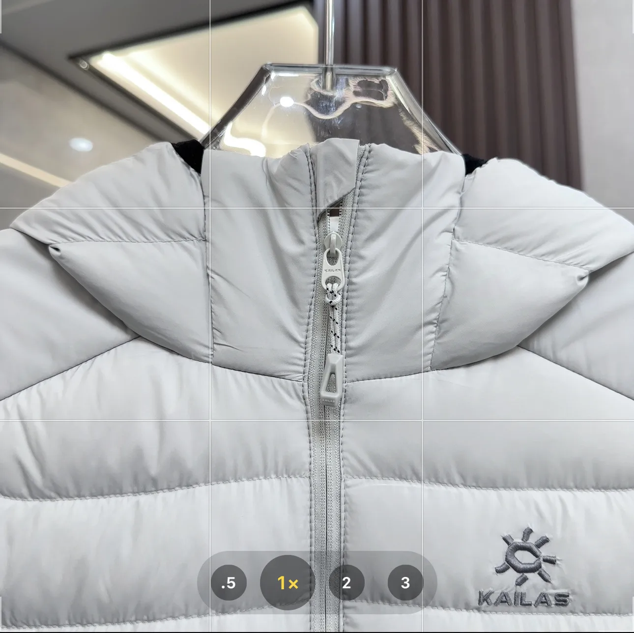 GT Zero Lightweight Hooded Down Jacket D40019984 — view 3