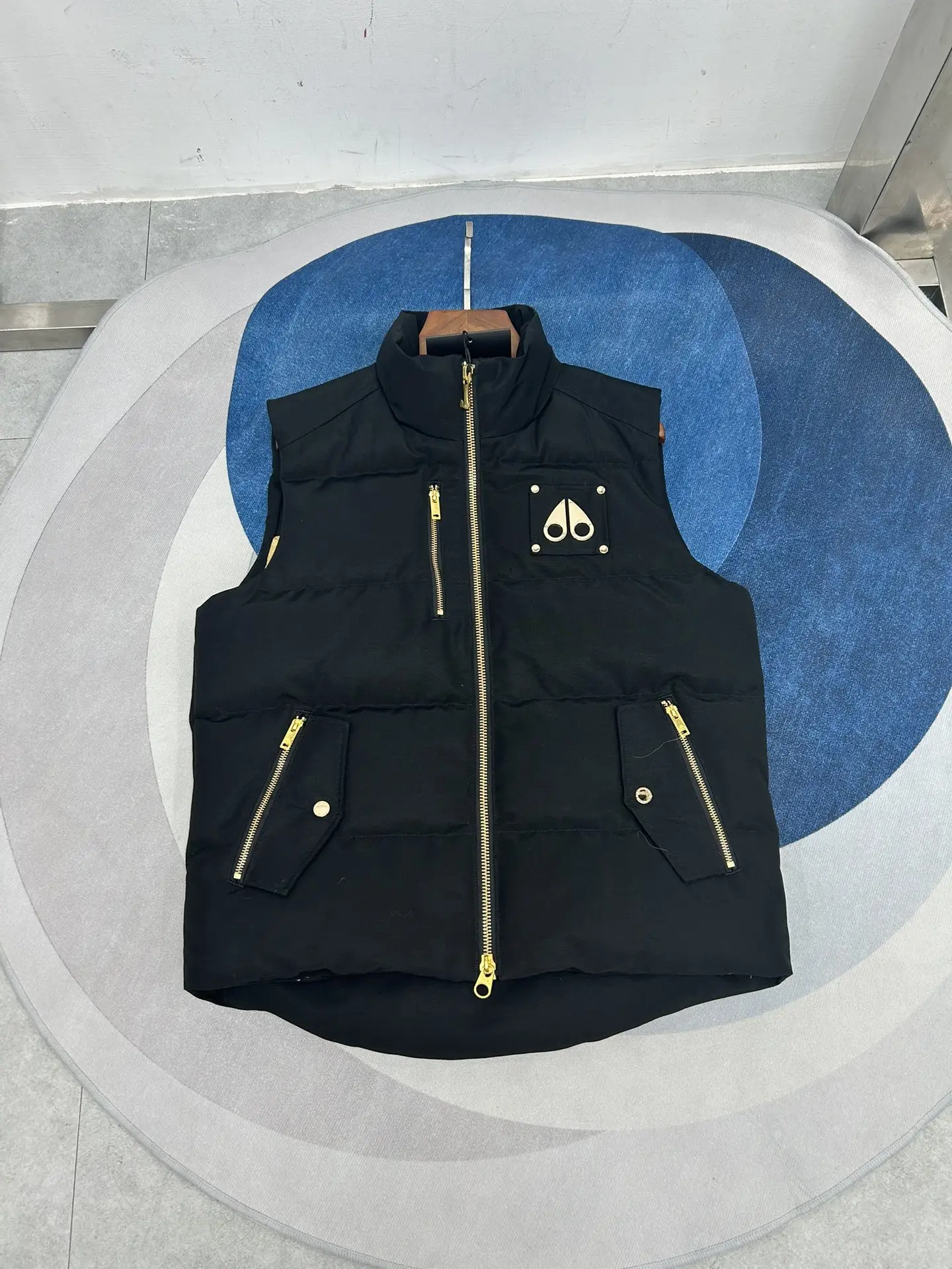 Gold Series Westmount Down-Filled Gilet D40022567 — view 3