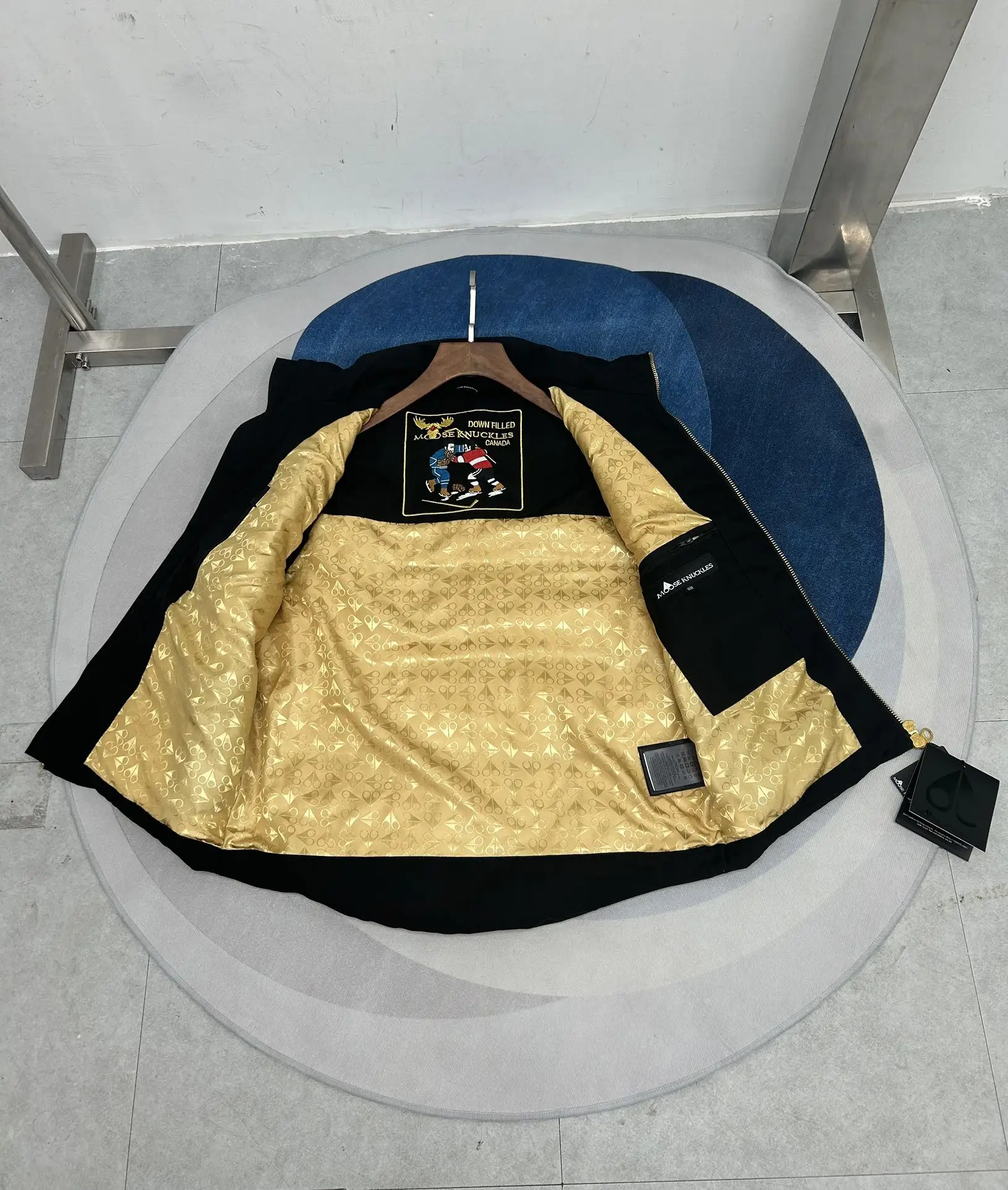 Gold Series Westmount Down-Filled Gilet D40022567 — view 4