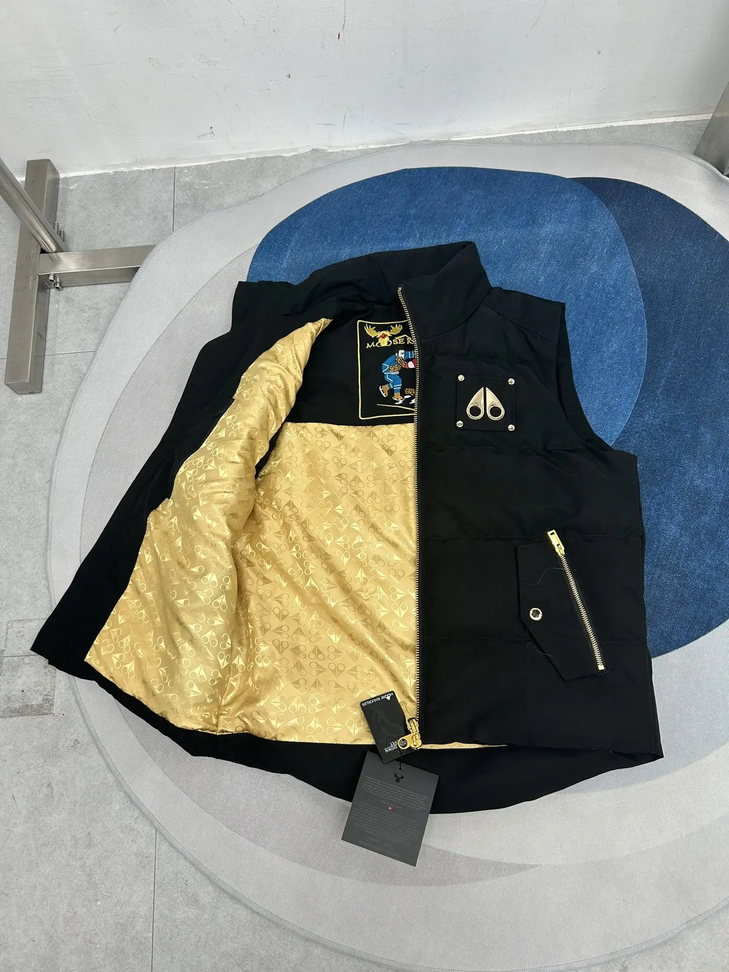 Gold Series Westmount Down-Filled Gilet D40022567 — view 5