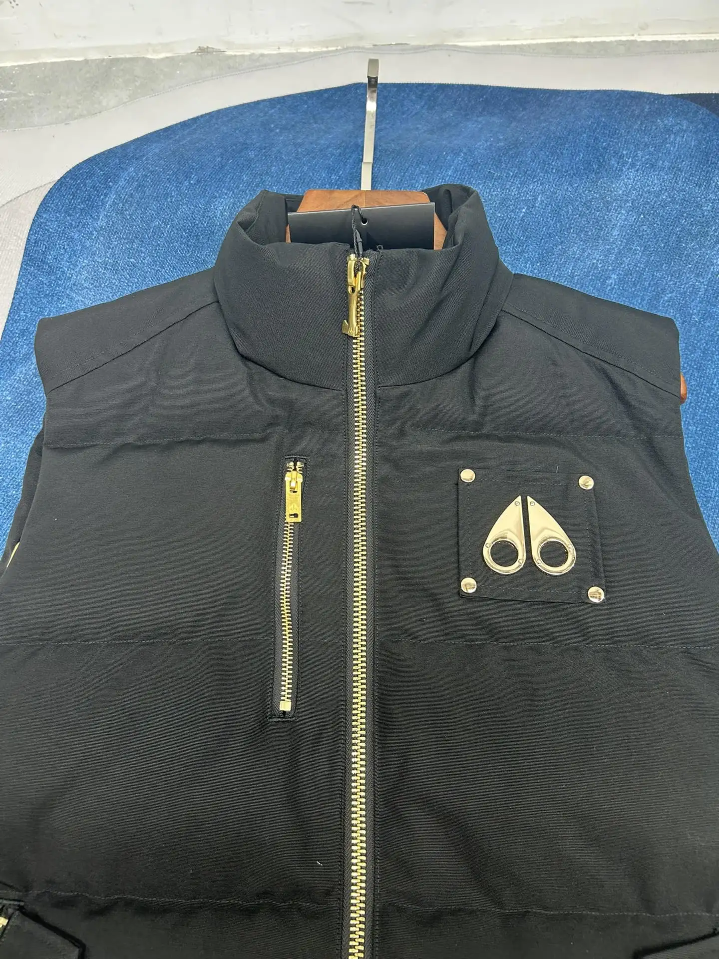 Gold Series Westmount Down-Filled Gilet D40022567 — view 7