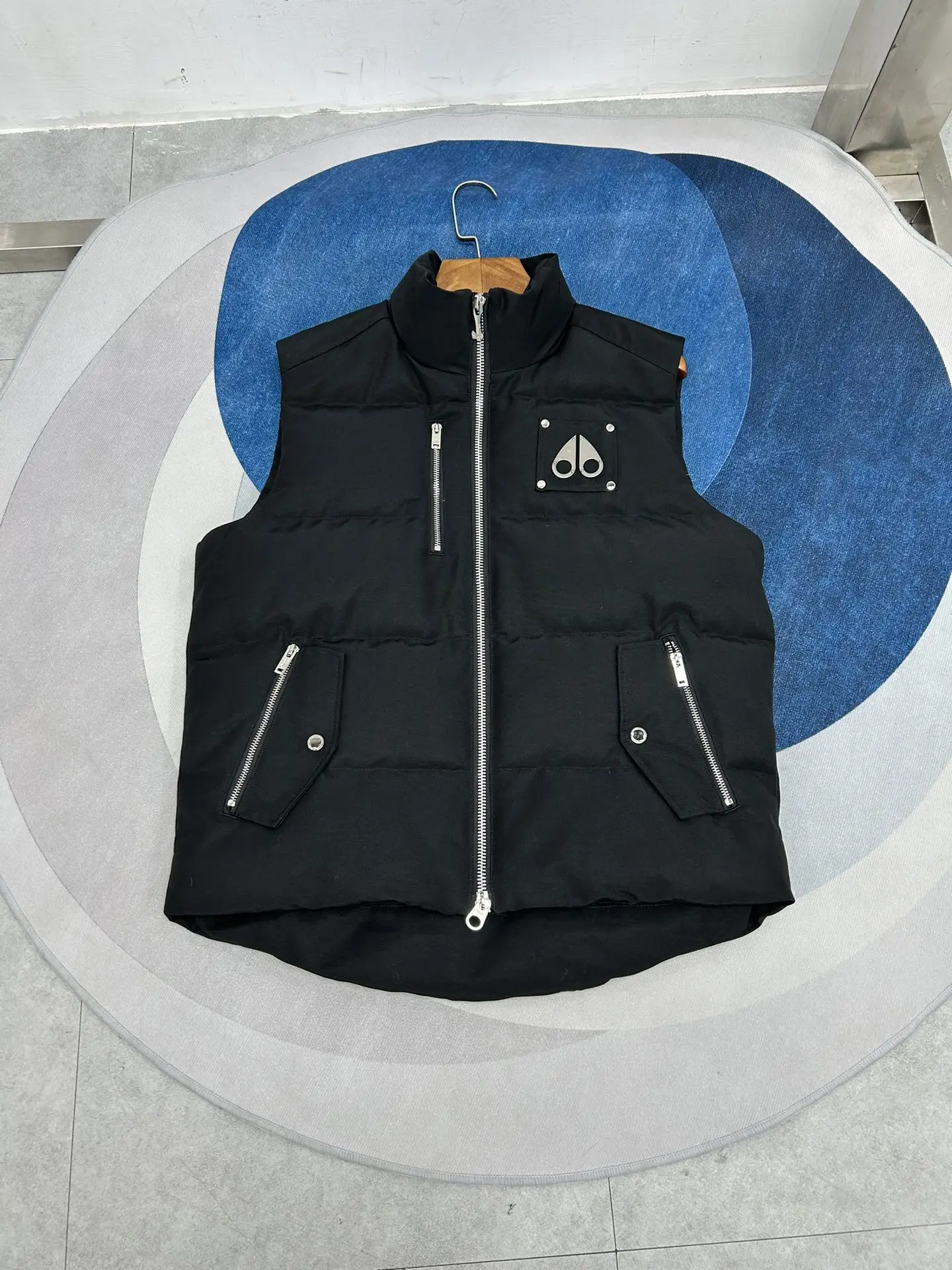 Gold Series Westmount Down-Filled Vest D40022568 — view 3