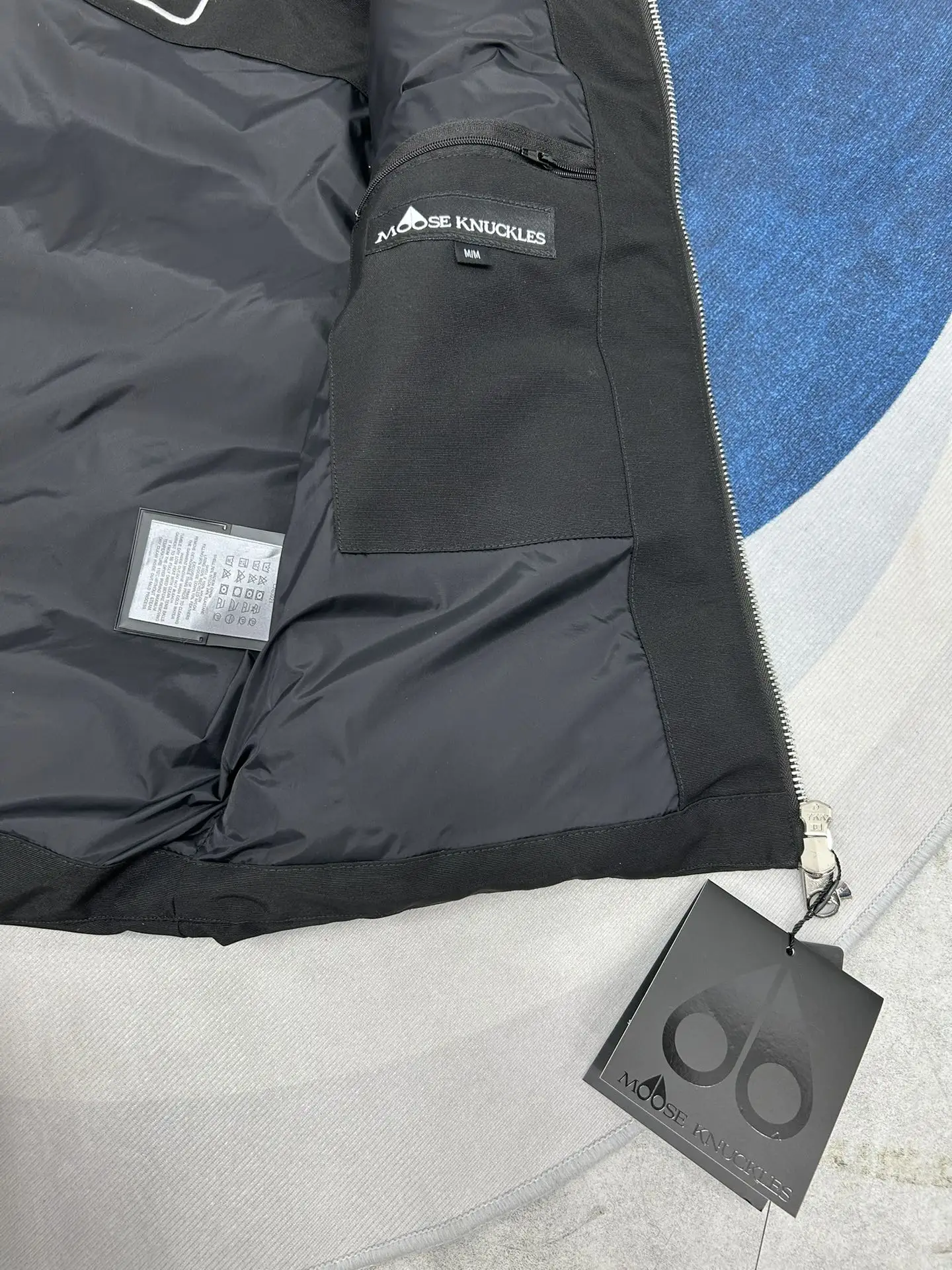 Gold Series Westmount Down-Filled Vest D40022568 — view 8