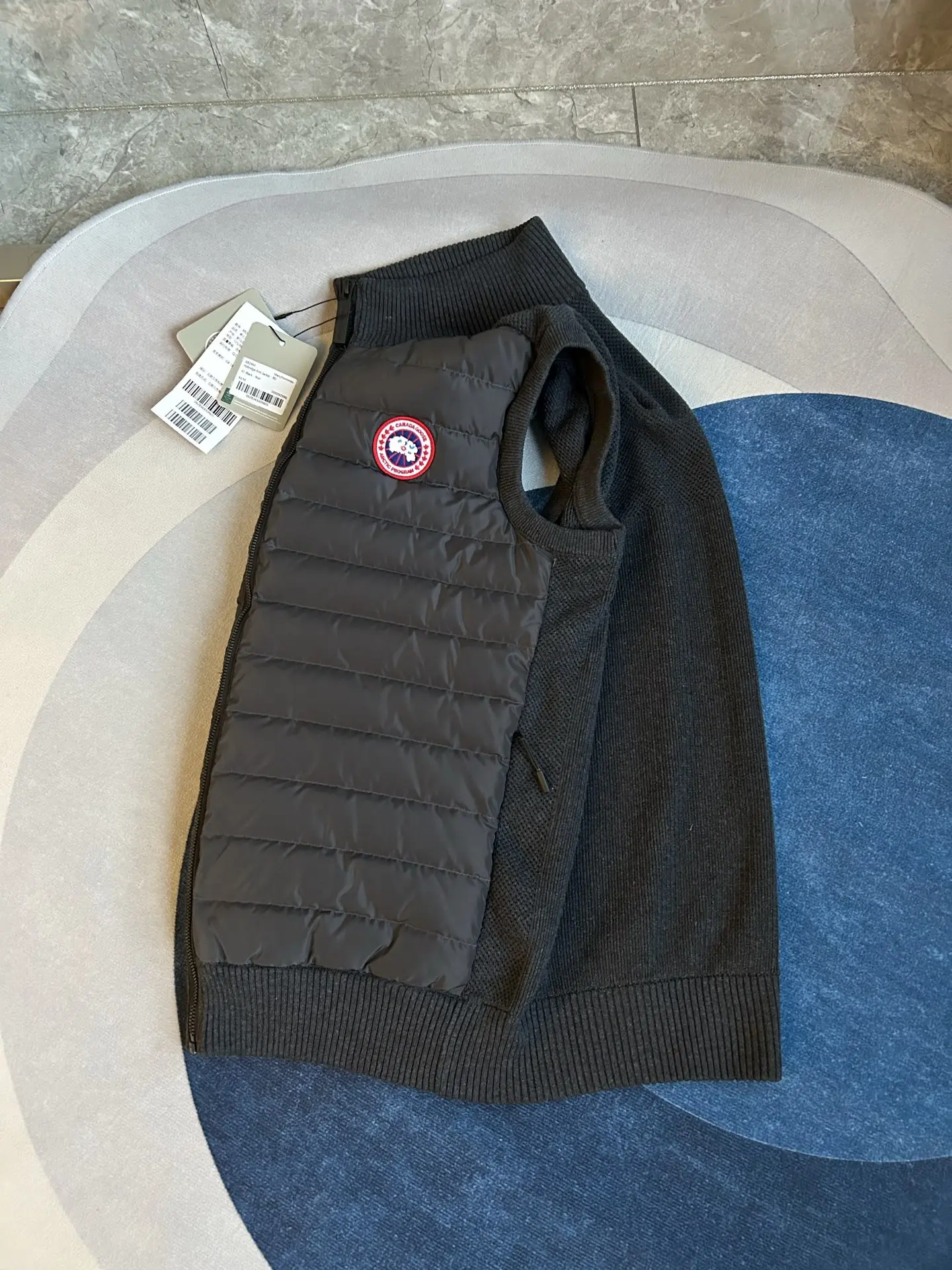 HyBridge Knit Merino Wool Gilet D40022733 — view 5