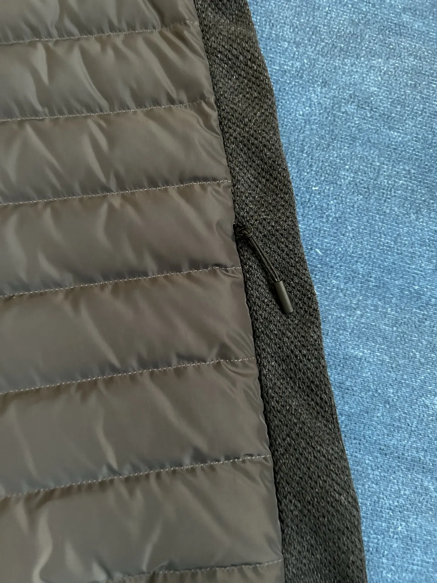 HyBridge Knit Merino Wool Gilet D40022733 — view 13