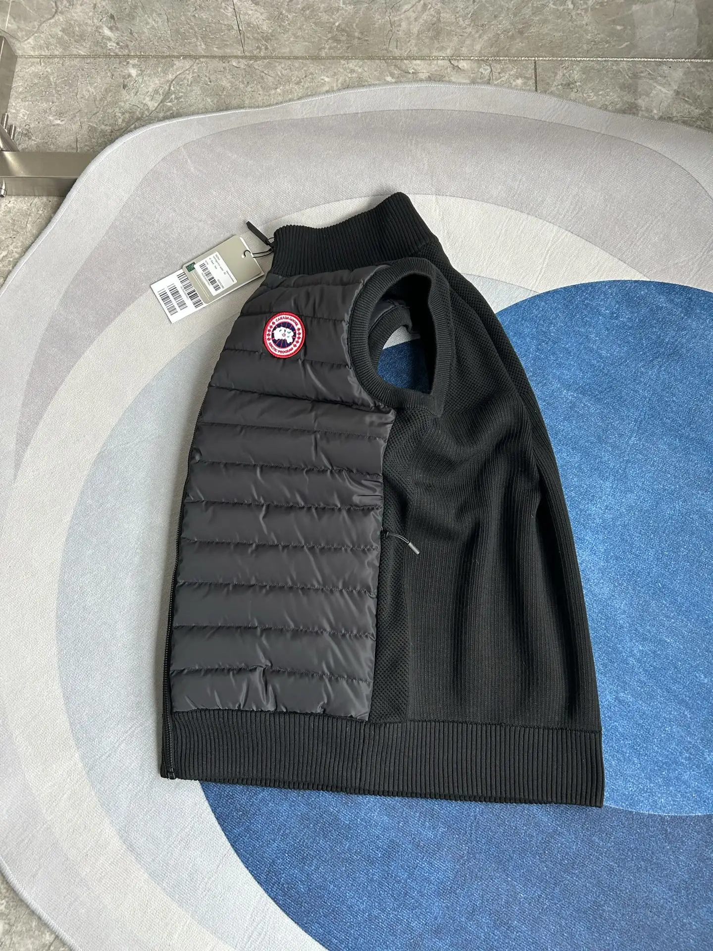 HyBridge Knit Gilet D40022732 — view 5
