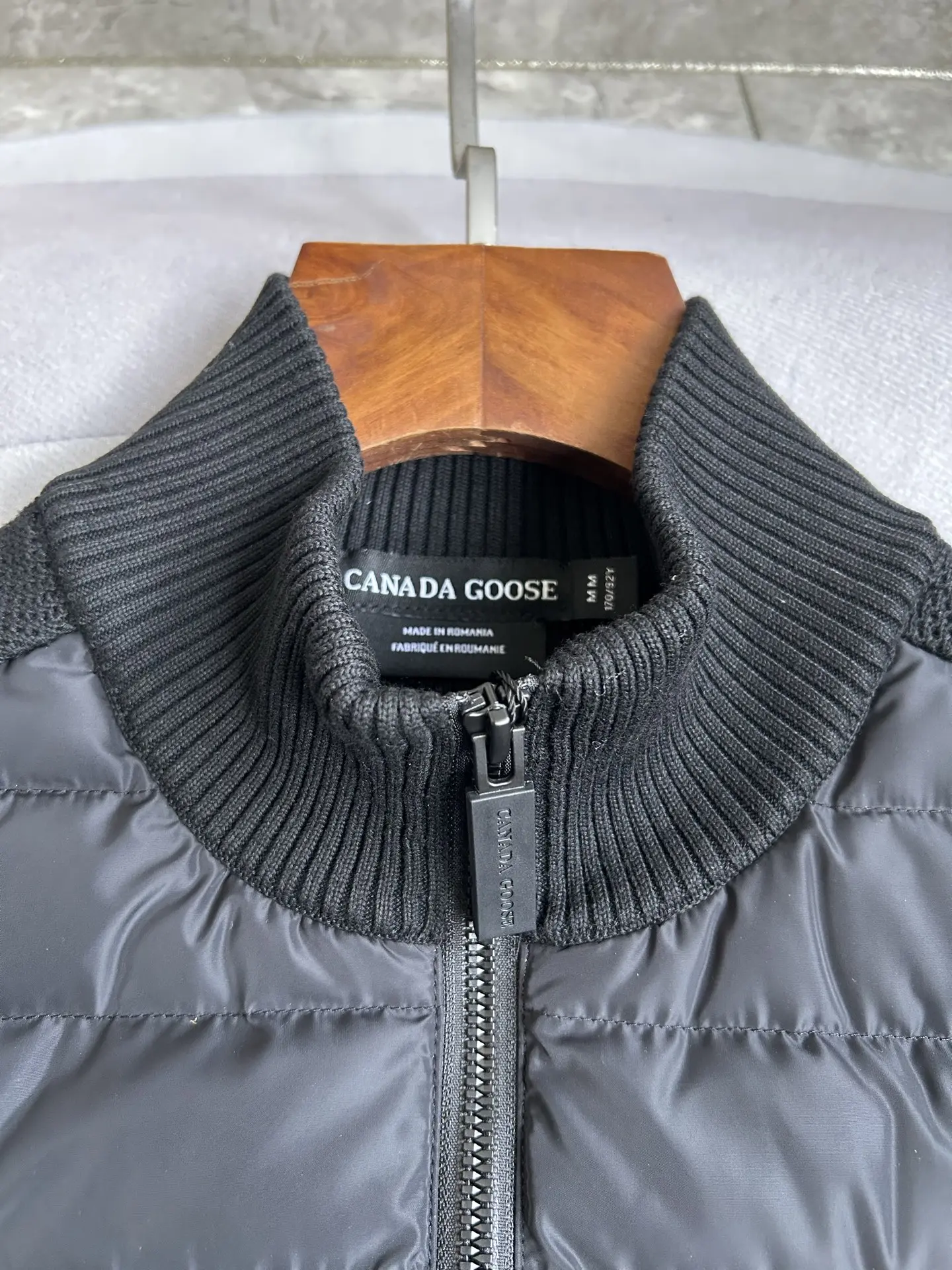 HyBridge Knit Gilet D40022732 — view 15