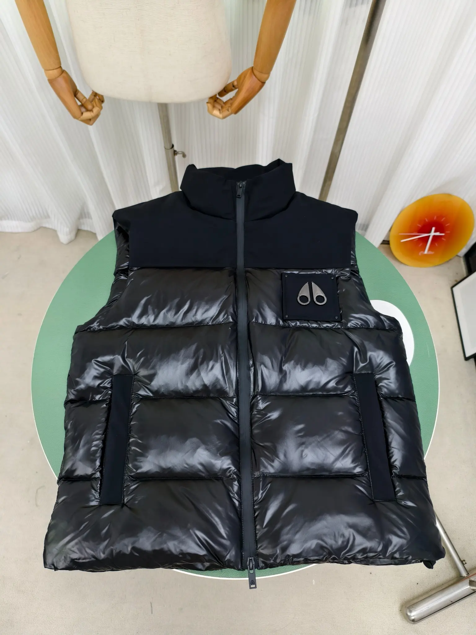 Victory Peak Glossy Down-Filled Gilet D40022563