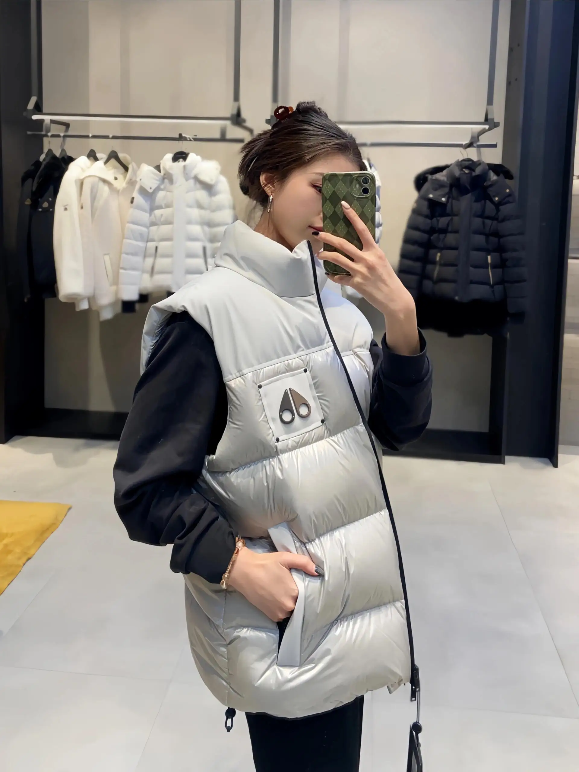 Victory Peak Glossy Down Gilet D40022564 — view 4