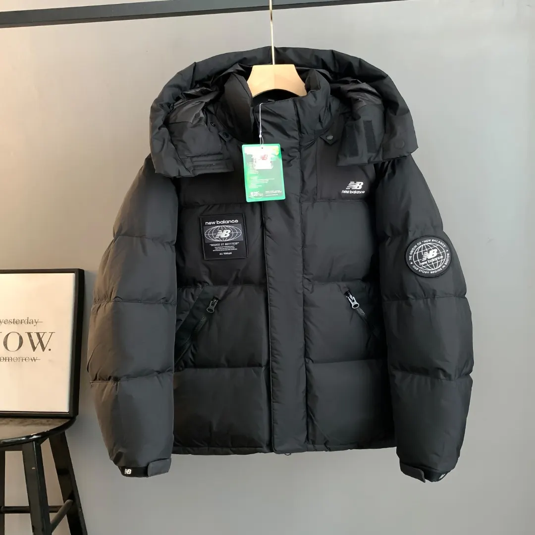 Hooded Down-Filled Puffer Jacket D40023487