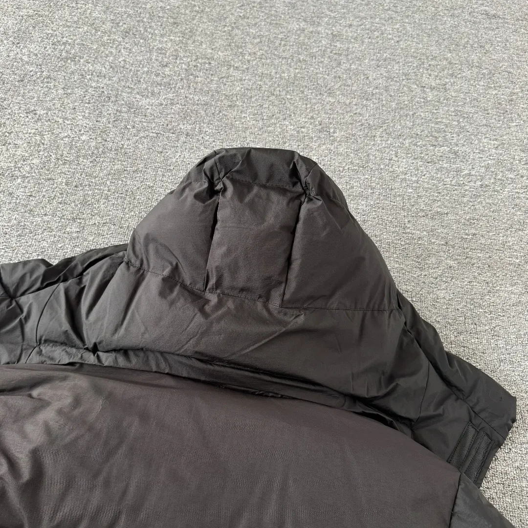 Hooded Down-Filled Puffer Jacket D40023487 — view 10