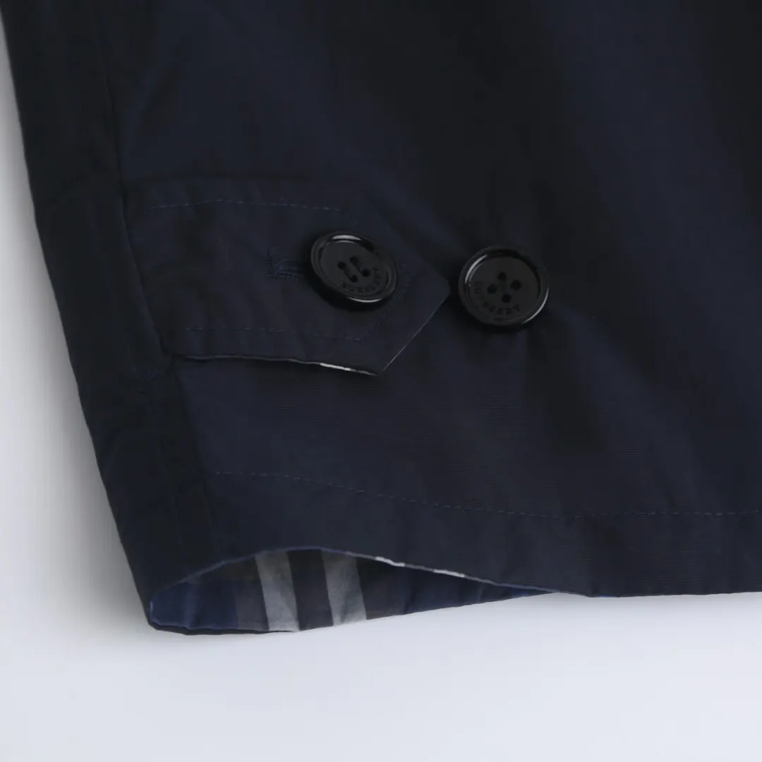Reversible Check-Lined Hooded Jacket D40023469 — view 9