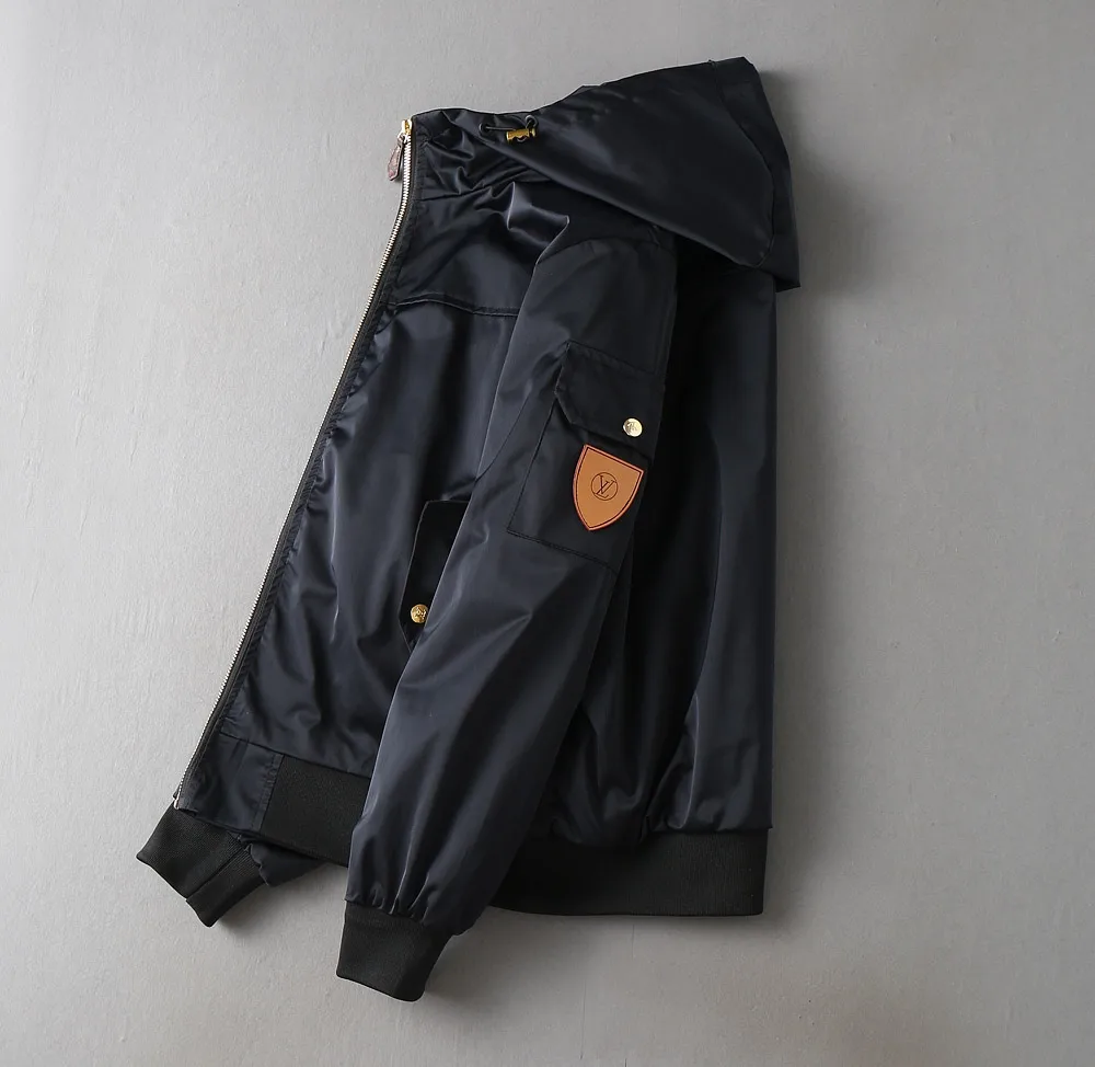 Logo Patch Hooded Bomber Jacket D40023329 — view 3