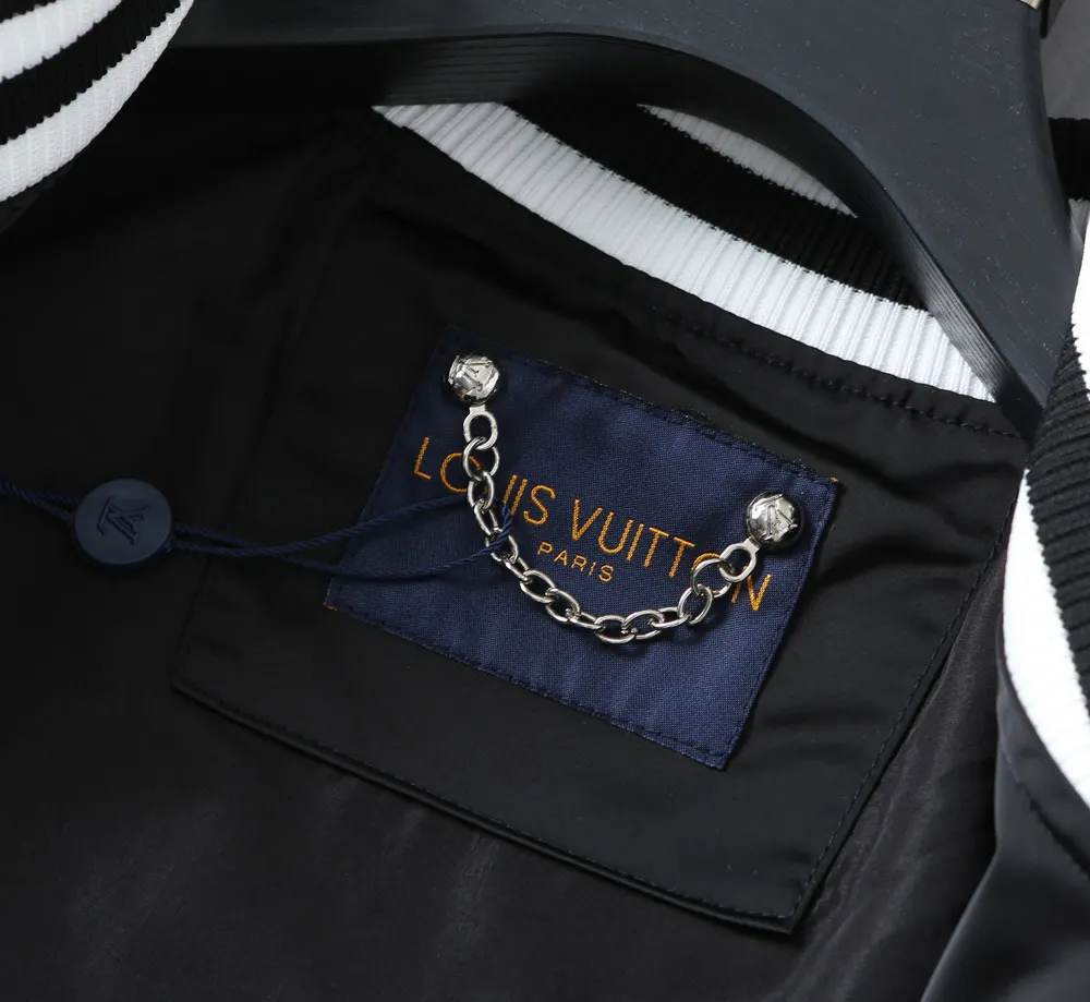 Logo Embroidered Varsity Bomber Jacket D40023320 — view 9