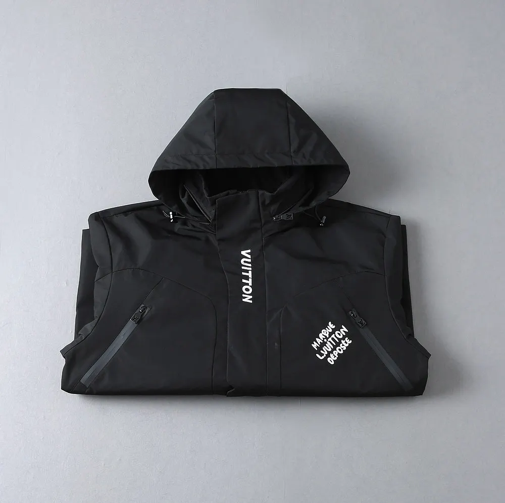 Hooded Technical Shell Jacket D40023331 — view 4