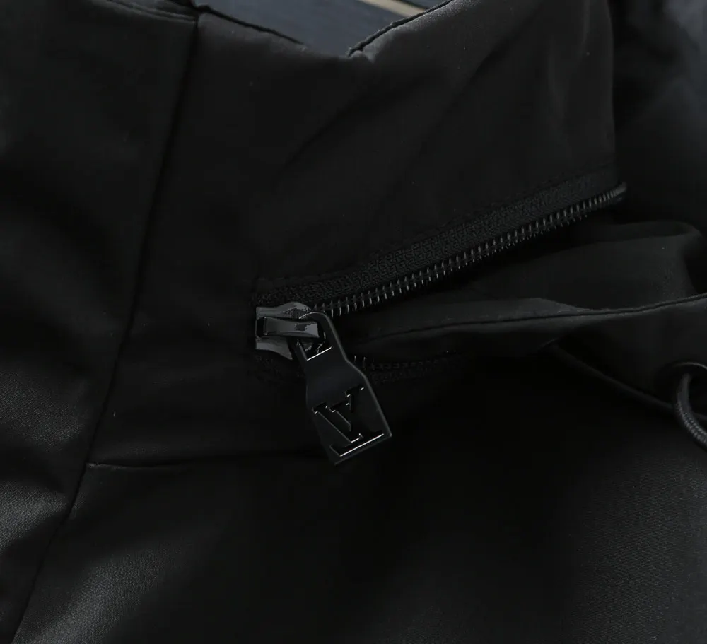 Hooded Technical Shell Jacket D40023331 — view 12
