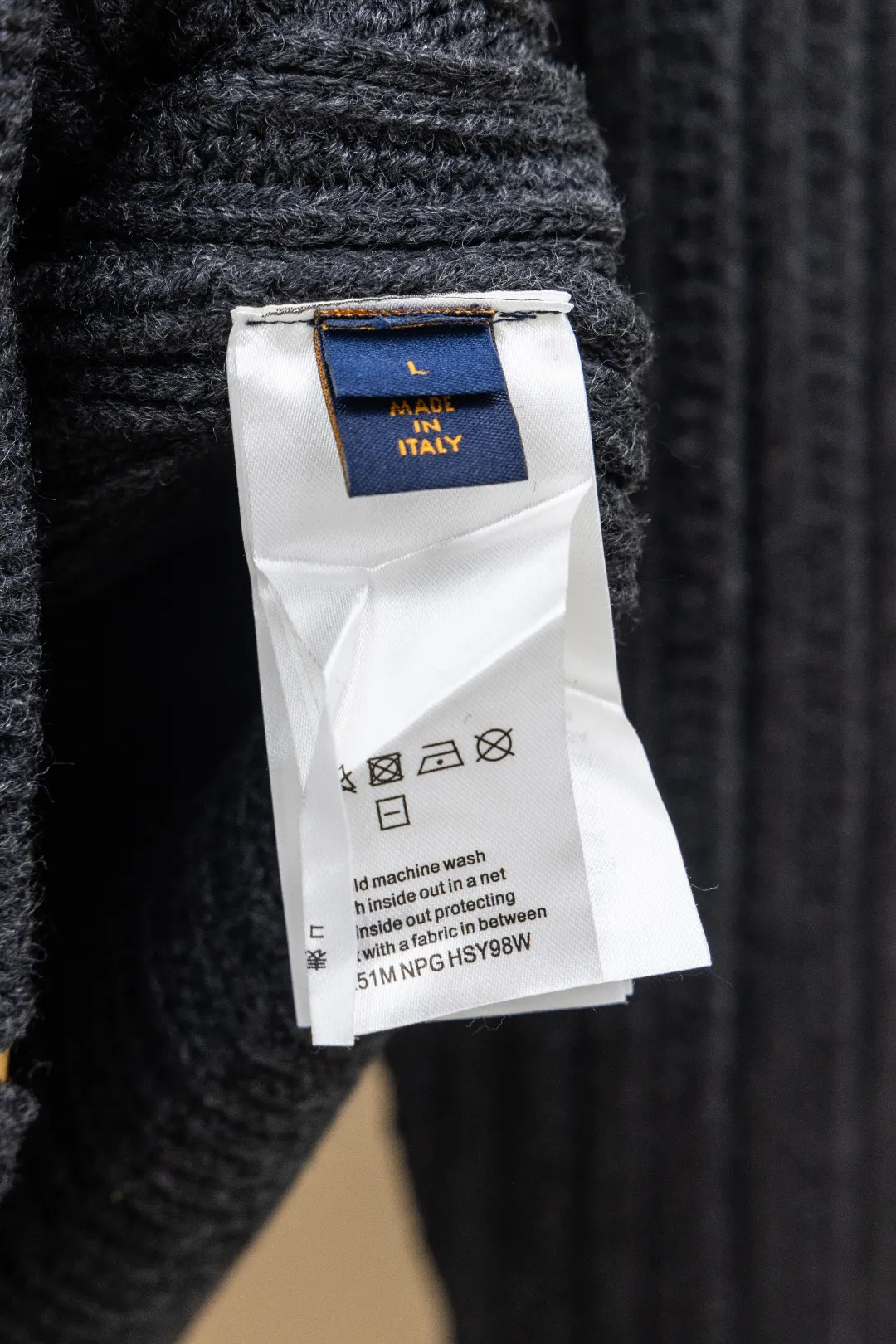 Shearling-Collar Wool and Cashmere-Blend Cardigan D40023433 — view 10
