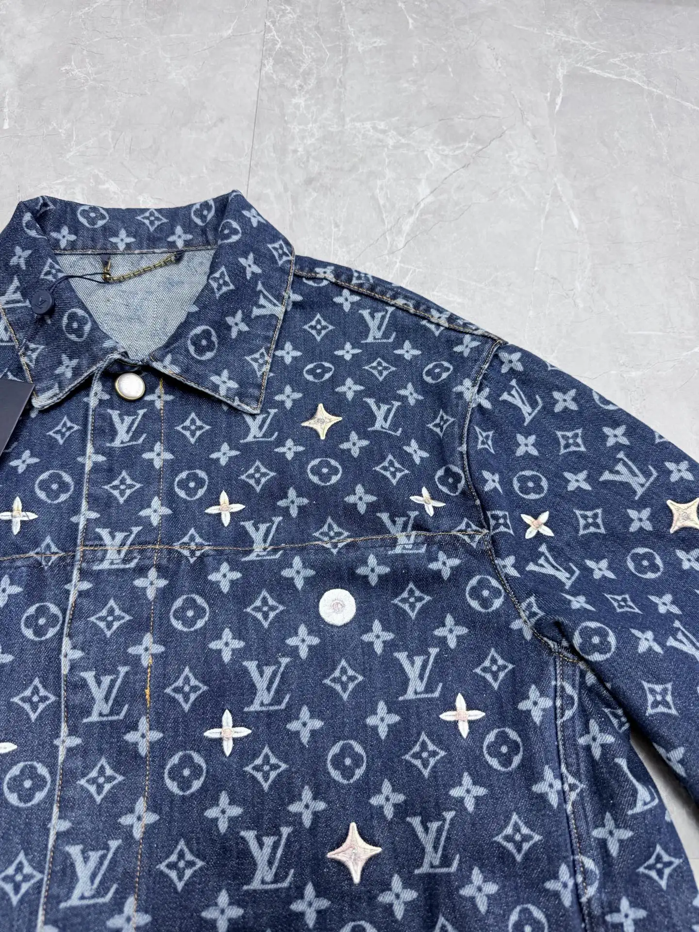 Monogram Embroidered Denim Shirt Jacket D40022036 — view 4