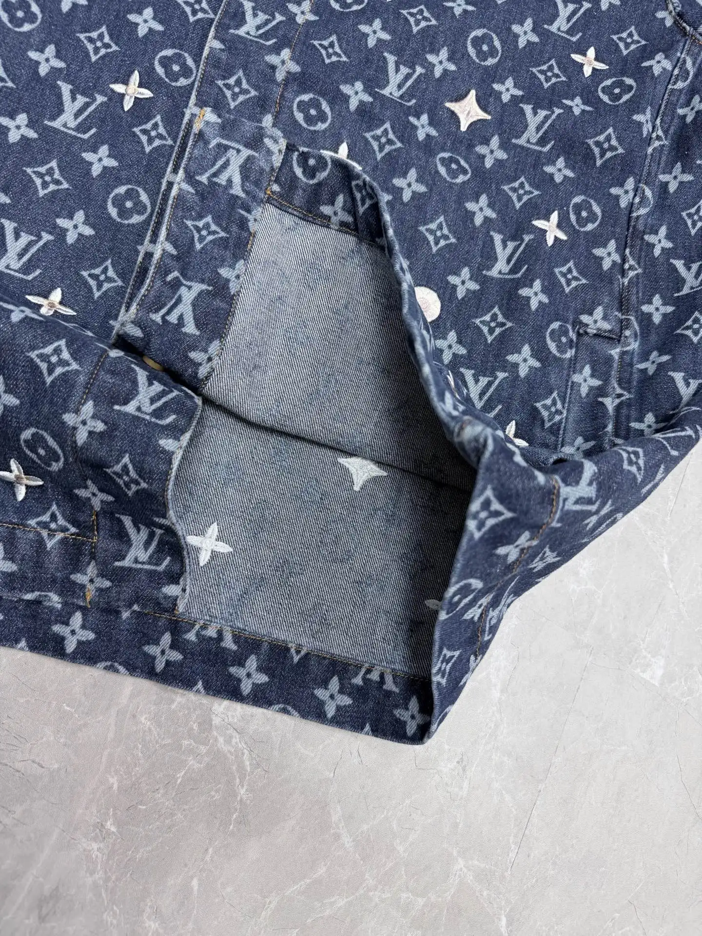 Monogram Embroidered Denim Shirt Jacket D40022036 — view 8