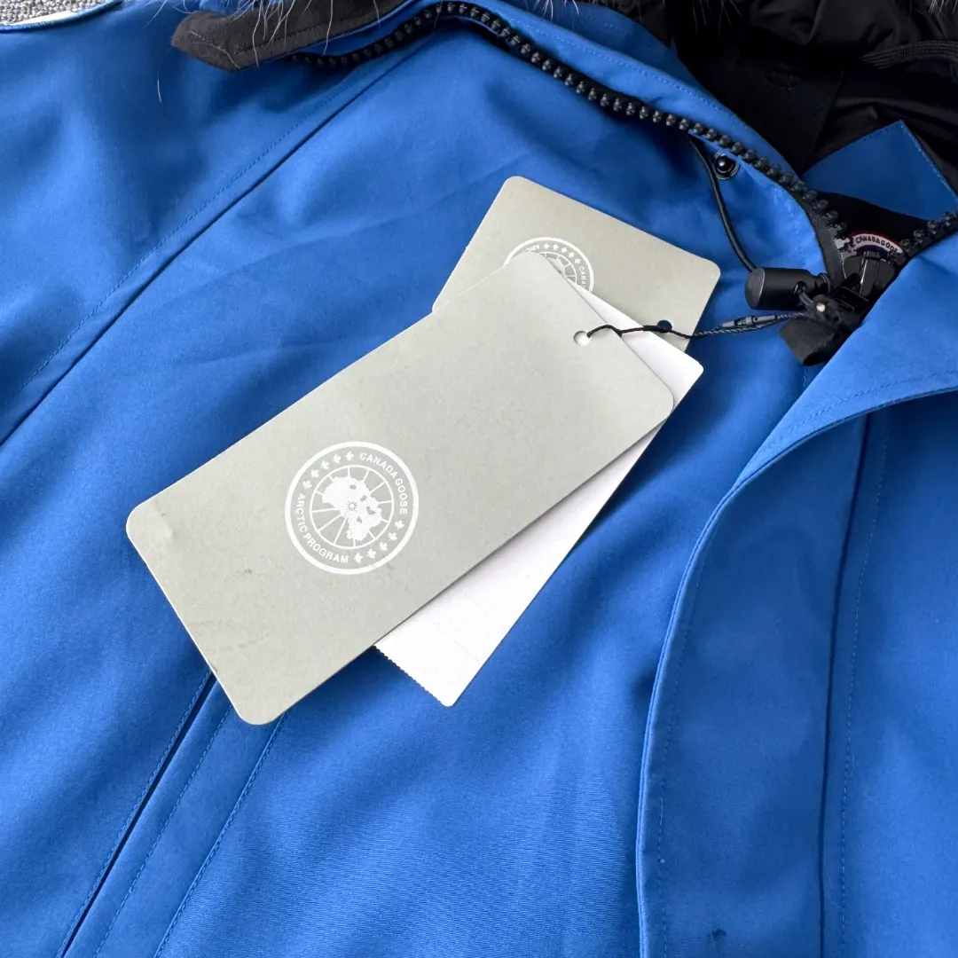 Chilliwack Fur-Trimmed Bomber Down Jacket D42023413 — view 4