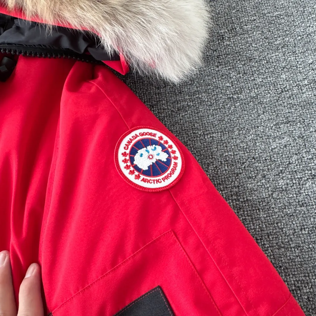 Chilliwack Fur-Trimmed Bomber Down Jacket D42023412 — view 5