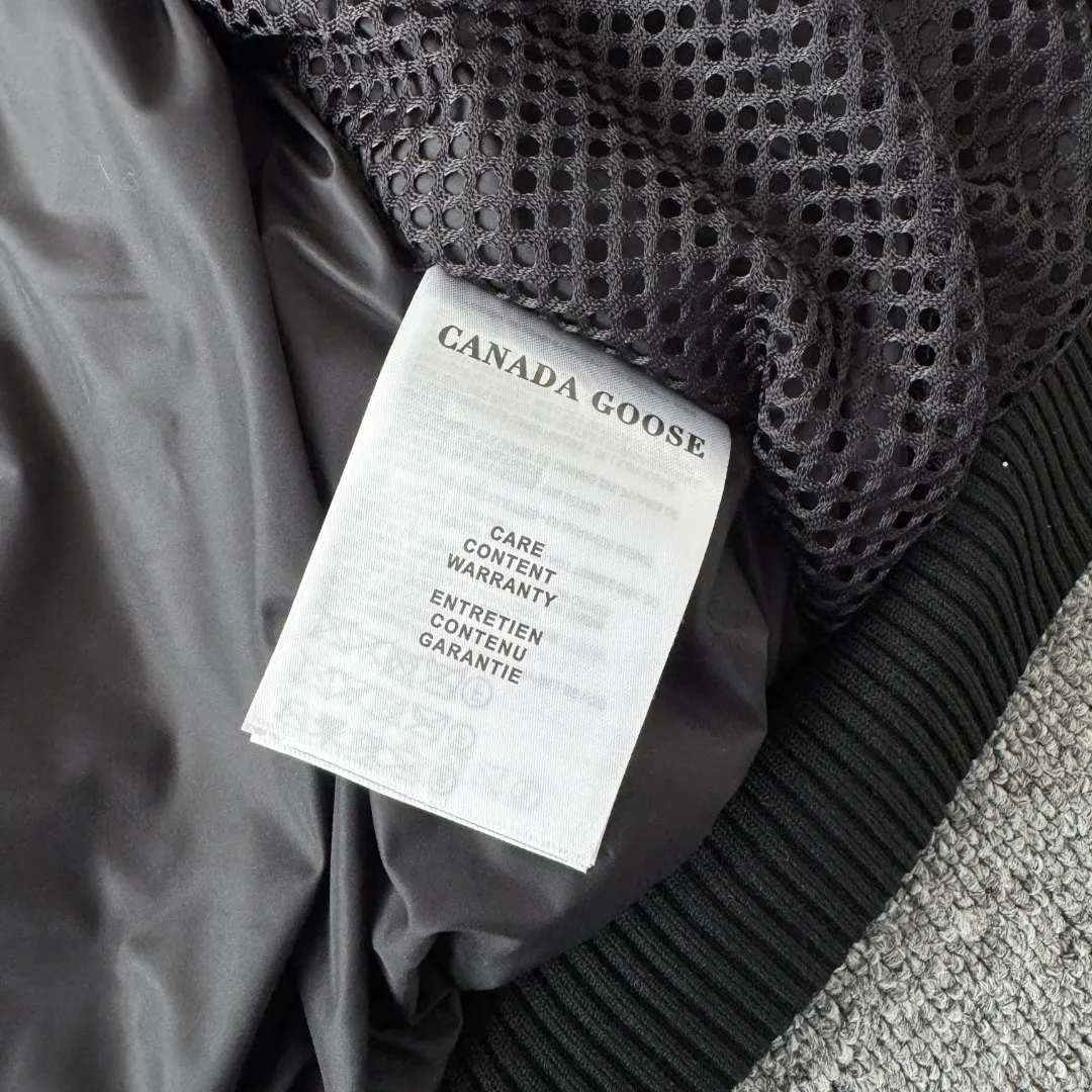 Chilliwack Fur-Trimmed Bomber Down Jacket D42023412 — view 12