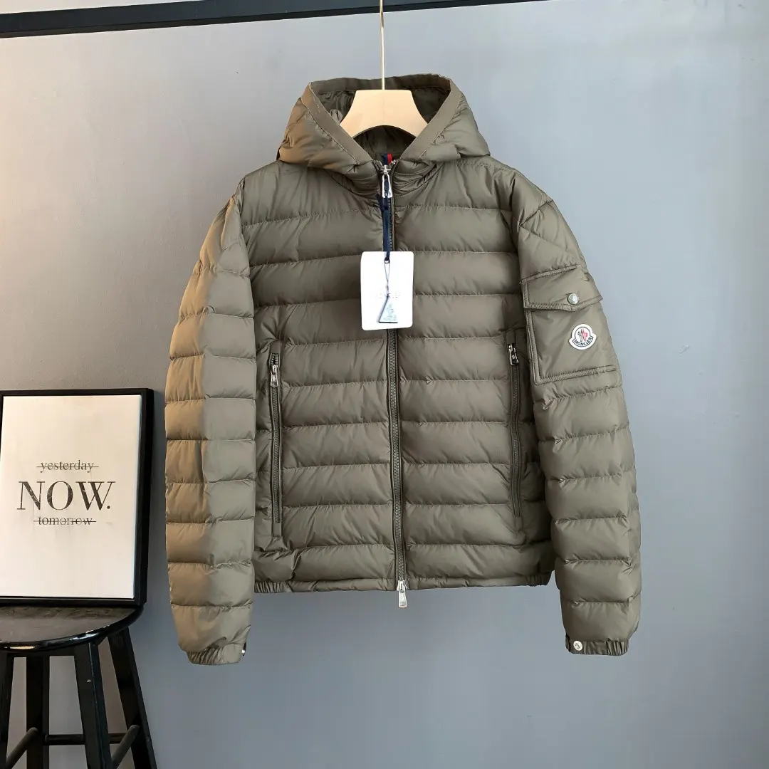 Hooded Lightweight Quilted Down Jacket D42023421