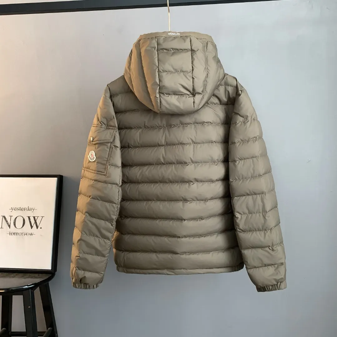 Hooded Lightweight Quilted Down Jacket D42023421 — view 2